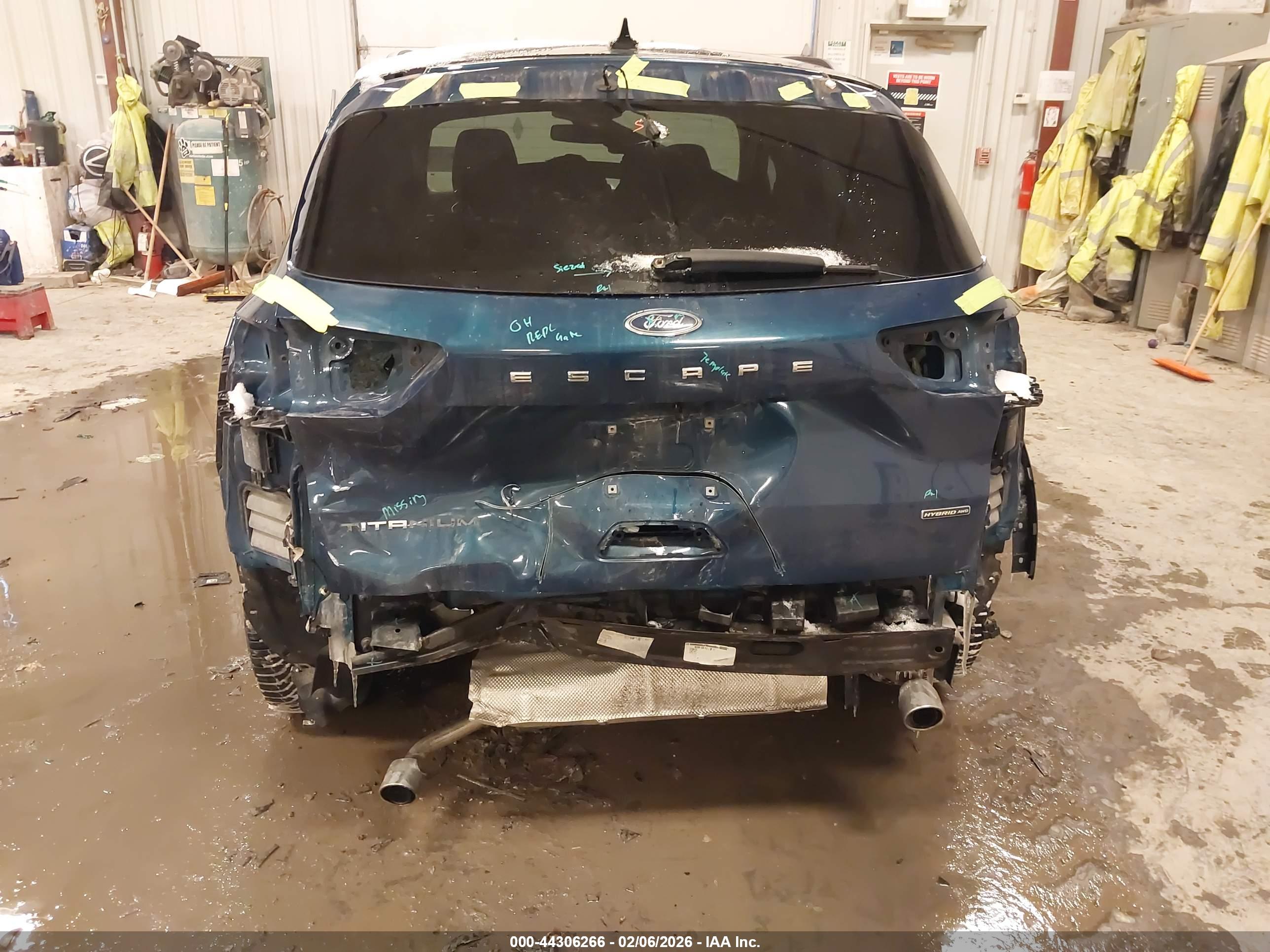 FORD ESCAPE image 6