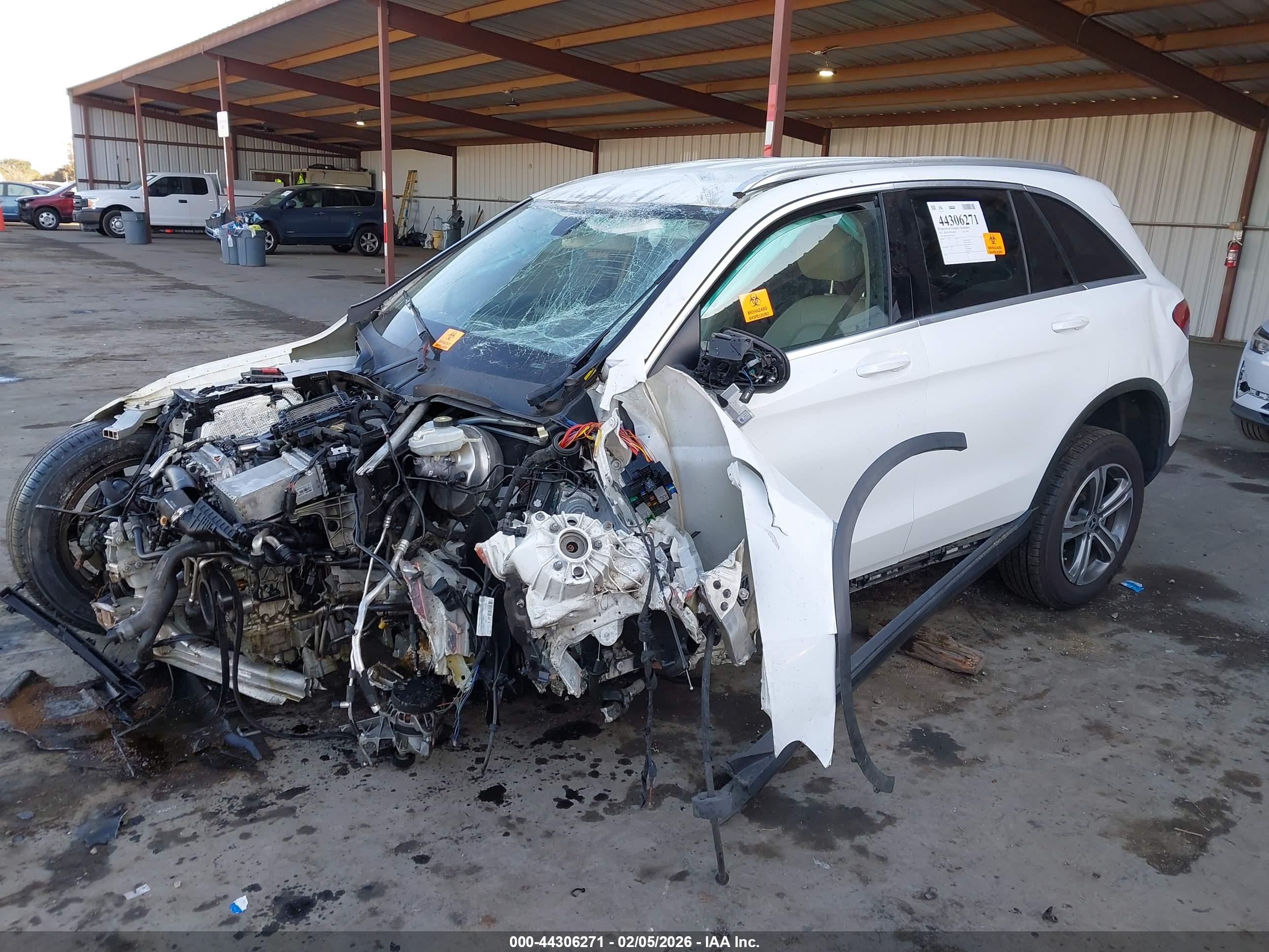MERCEDES-BENZ GLC image 2