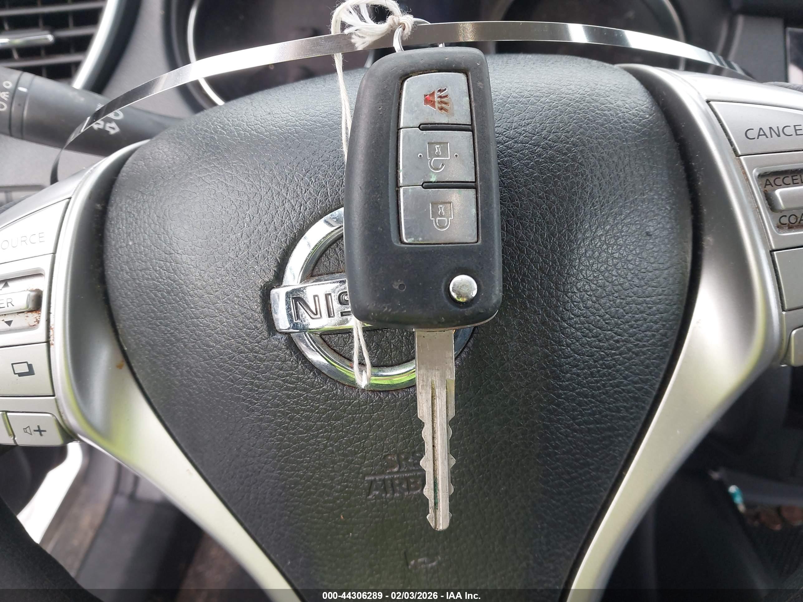 NISSAN ROGUE image 11