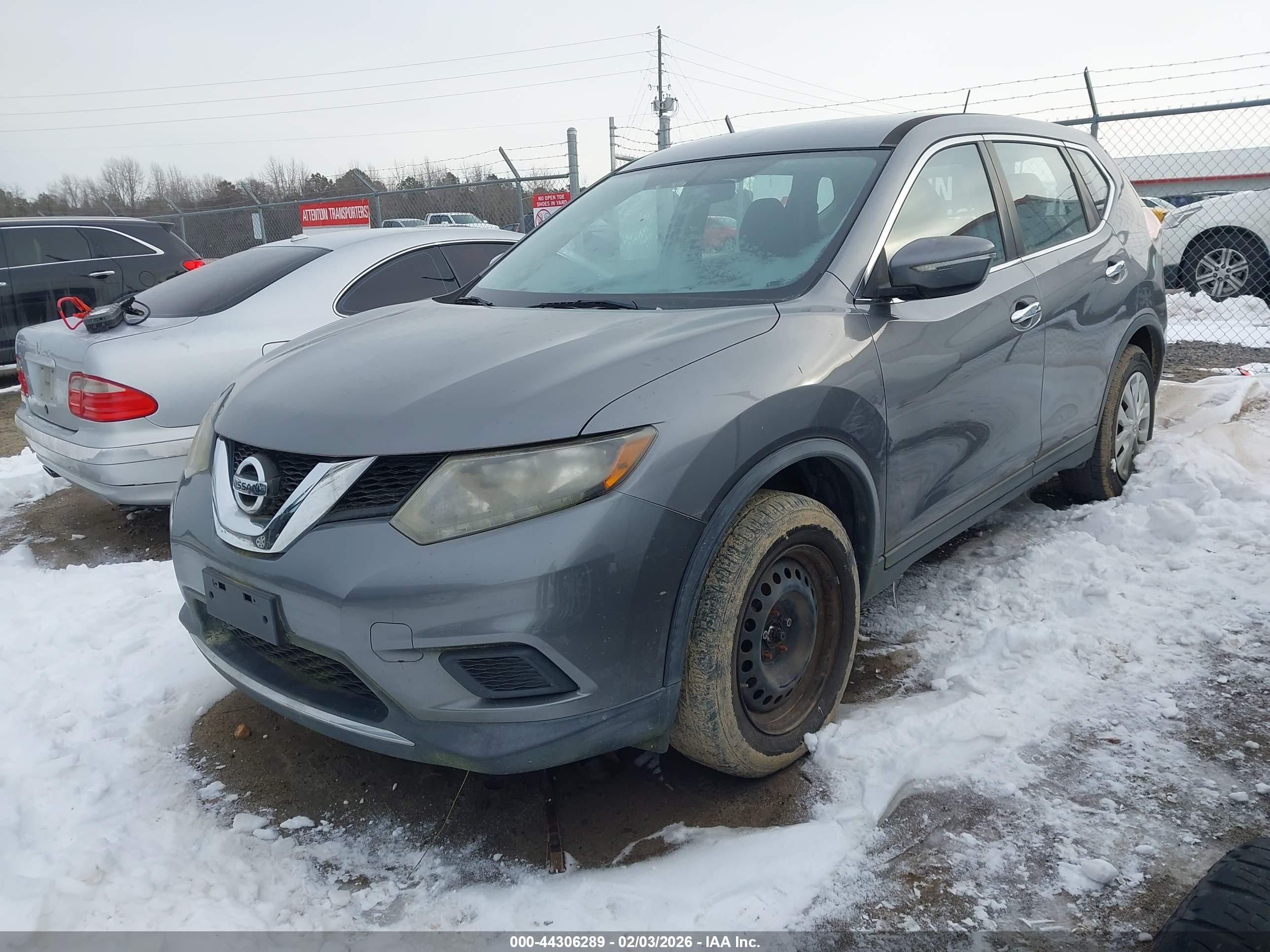 NISSAN ROGUE image 2