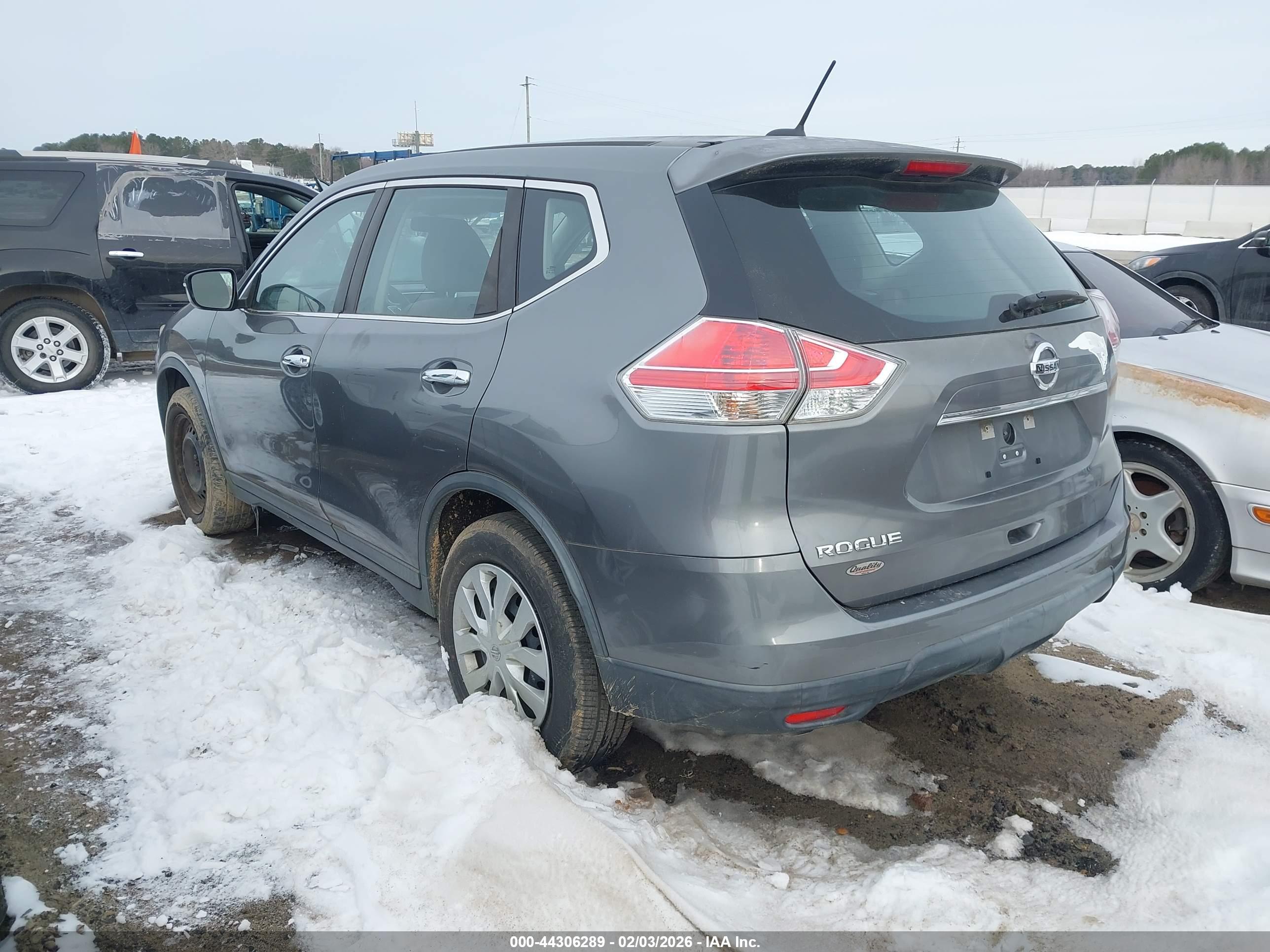 NISSAN ROGUE image 3
