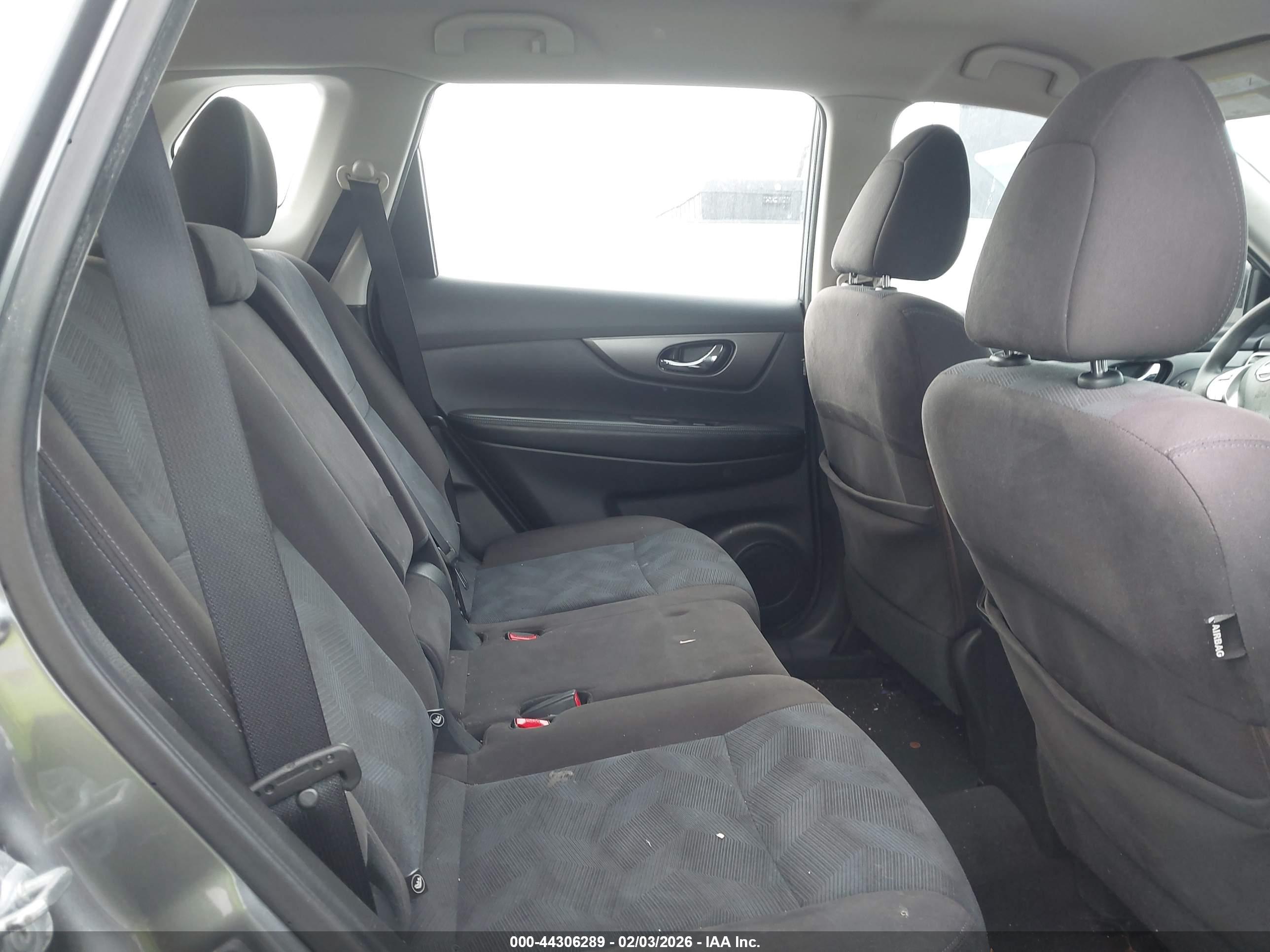 NISSAN ROGUE image 8