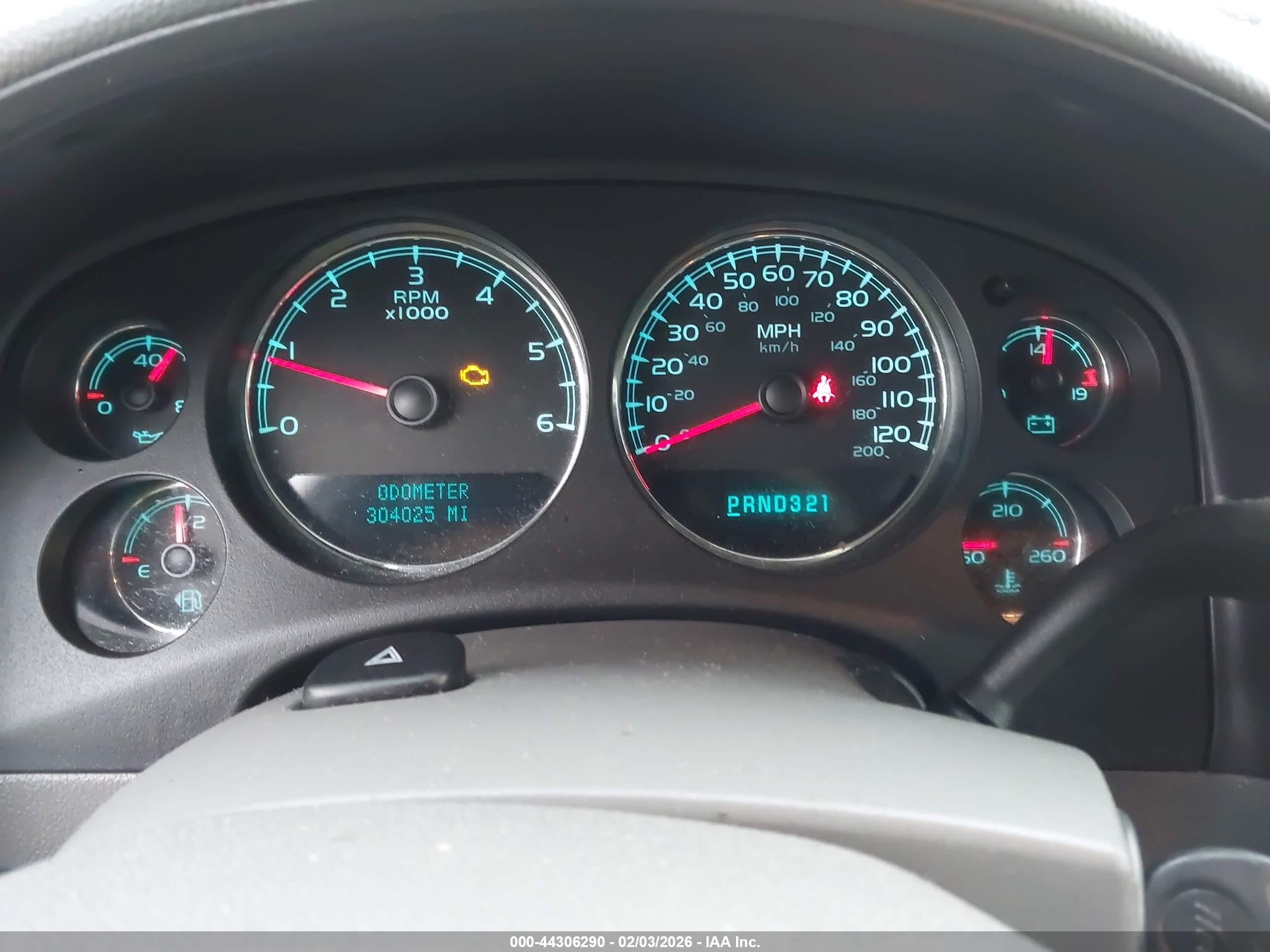 CHEVROLET SUBURBAN image 7