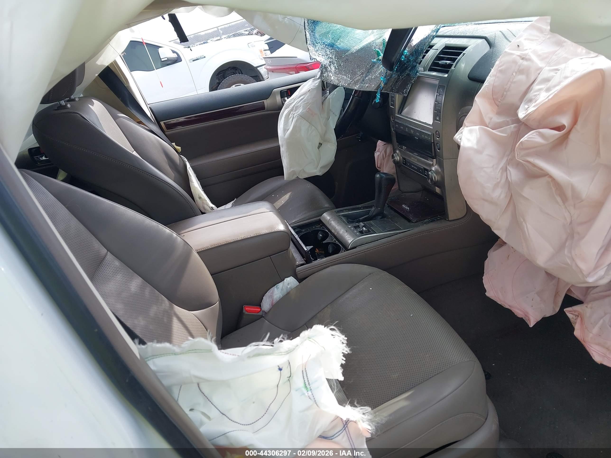 LEXUS GX image 5