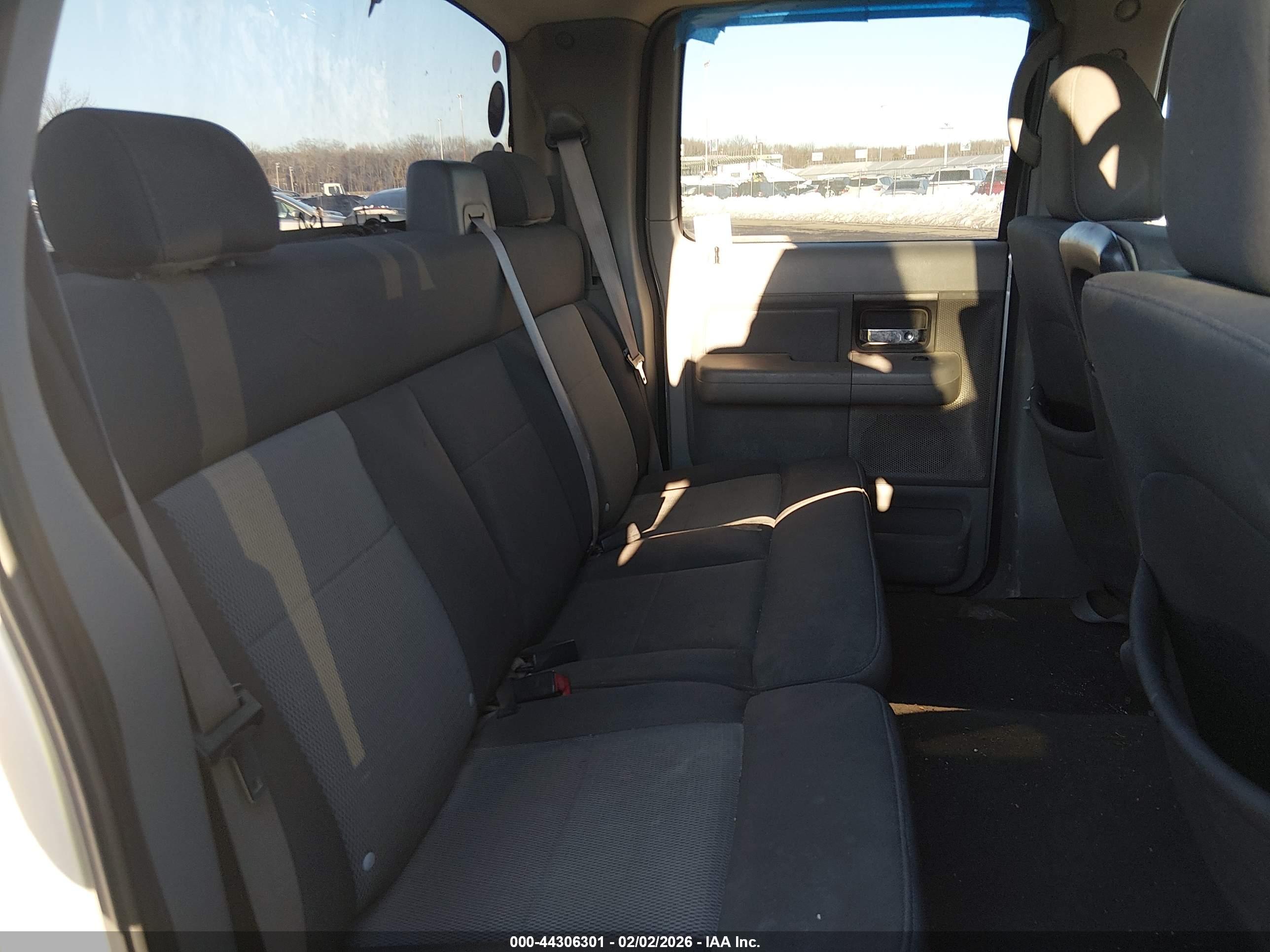 FORD F-150 image 8
