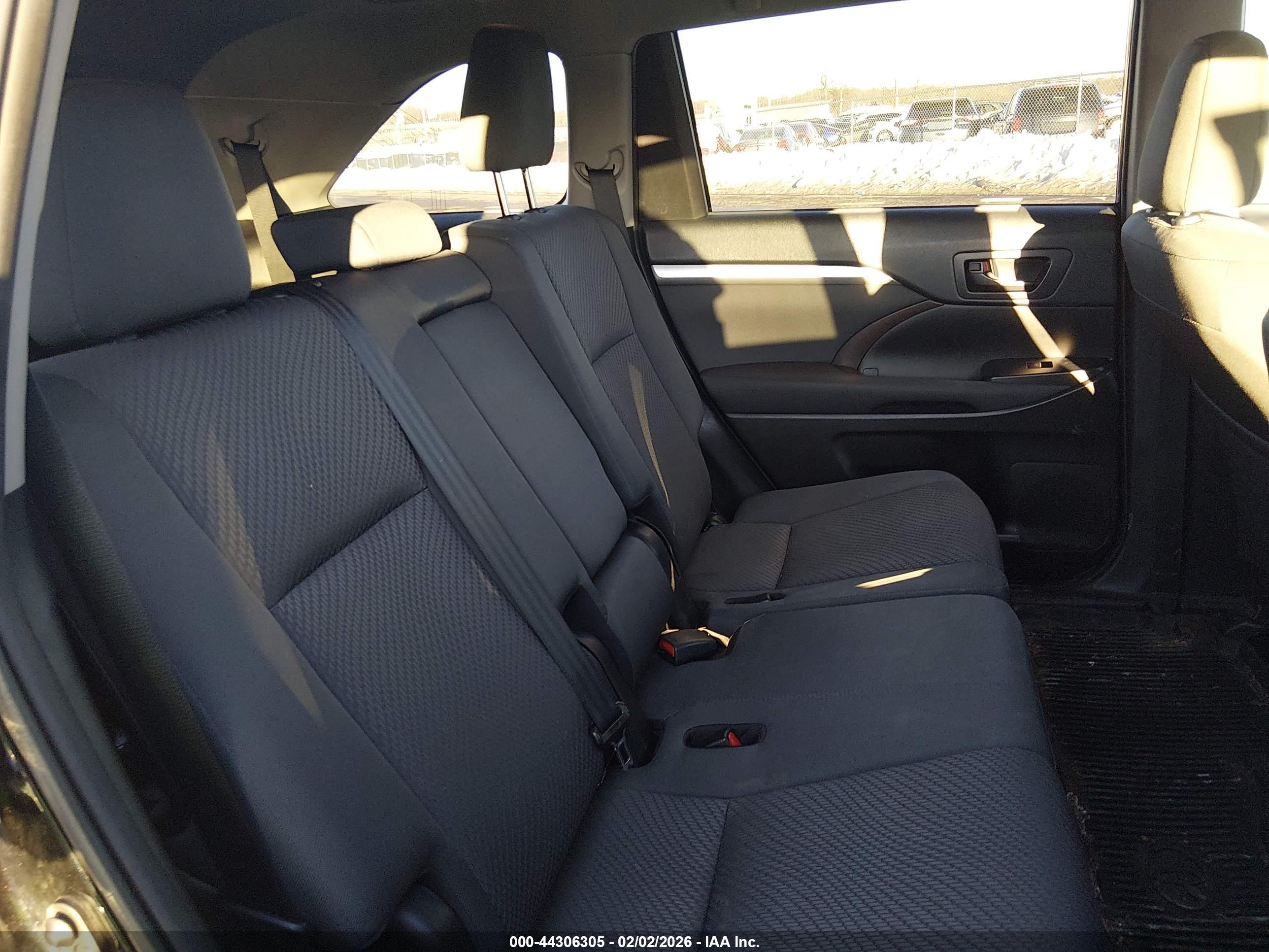 TOYOTA HIGHLANDER image 8