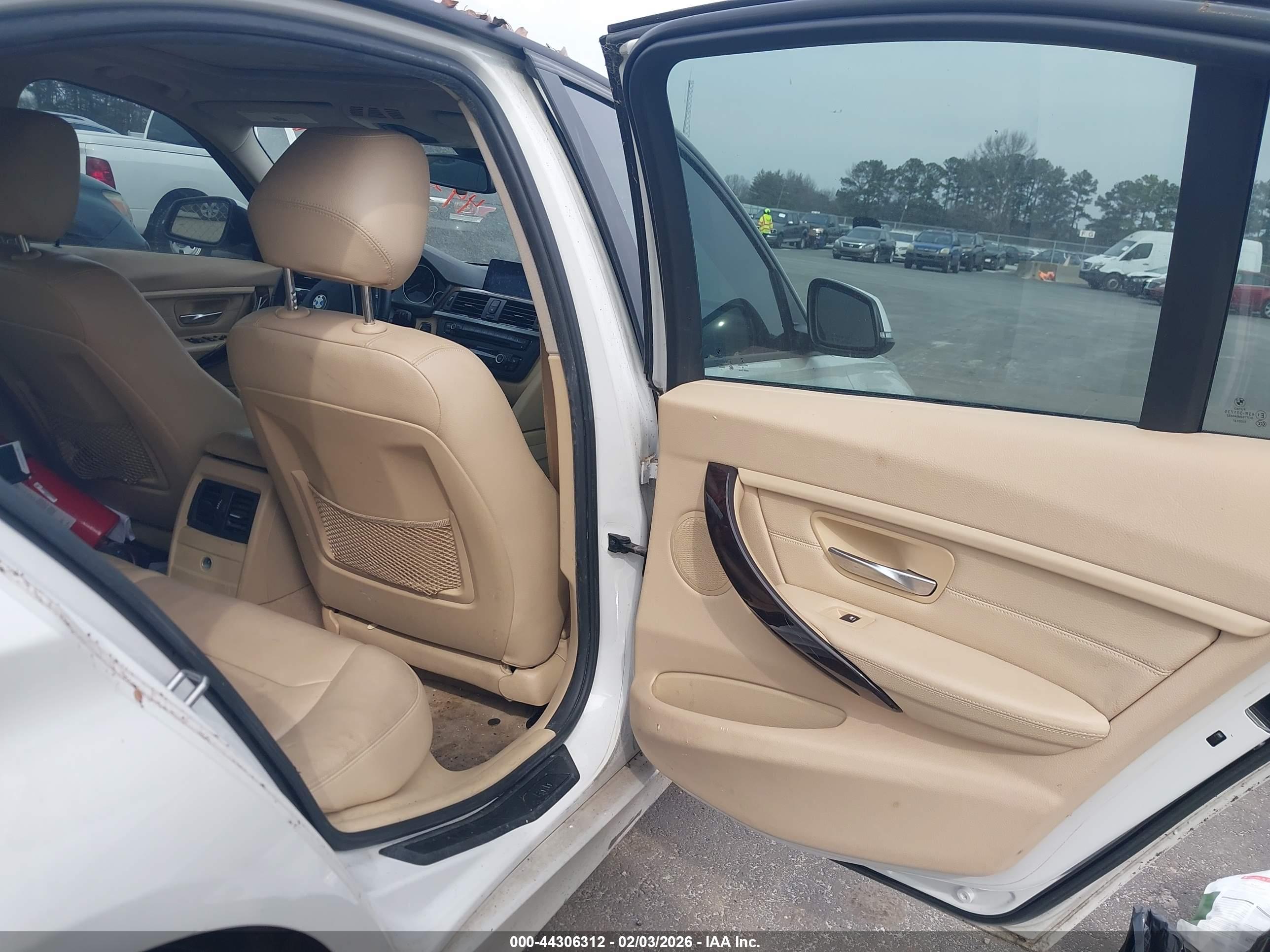 BMW 328I image 8