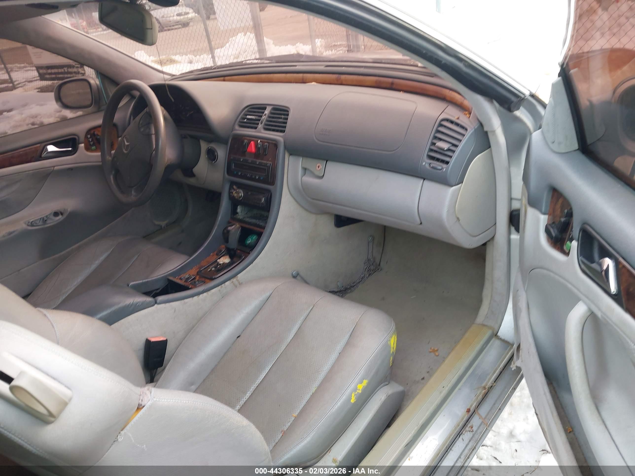 MERCEDES-BENZ CLK image 5