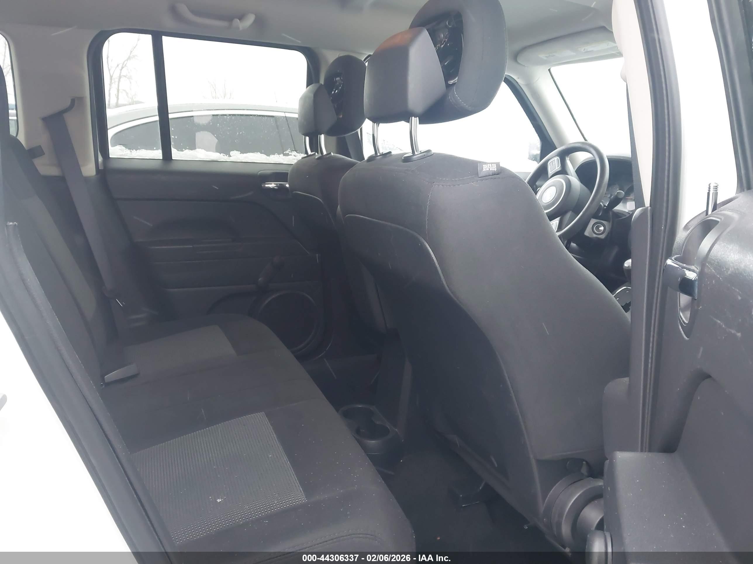 JEEP PATRIOT image 8