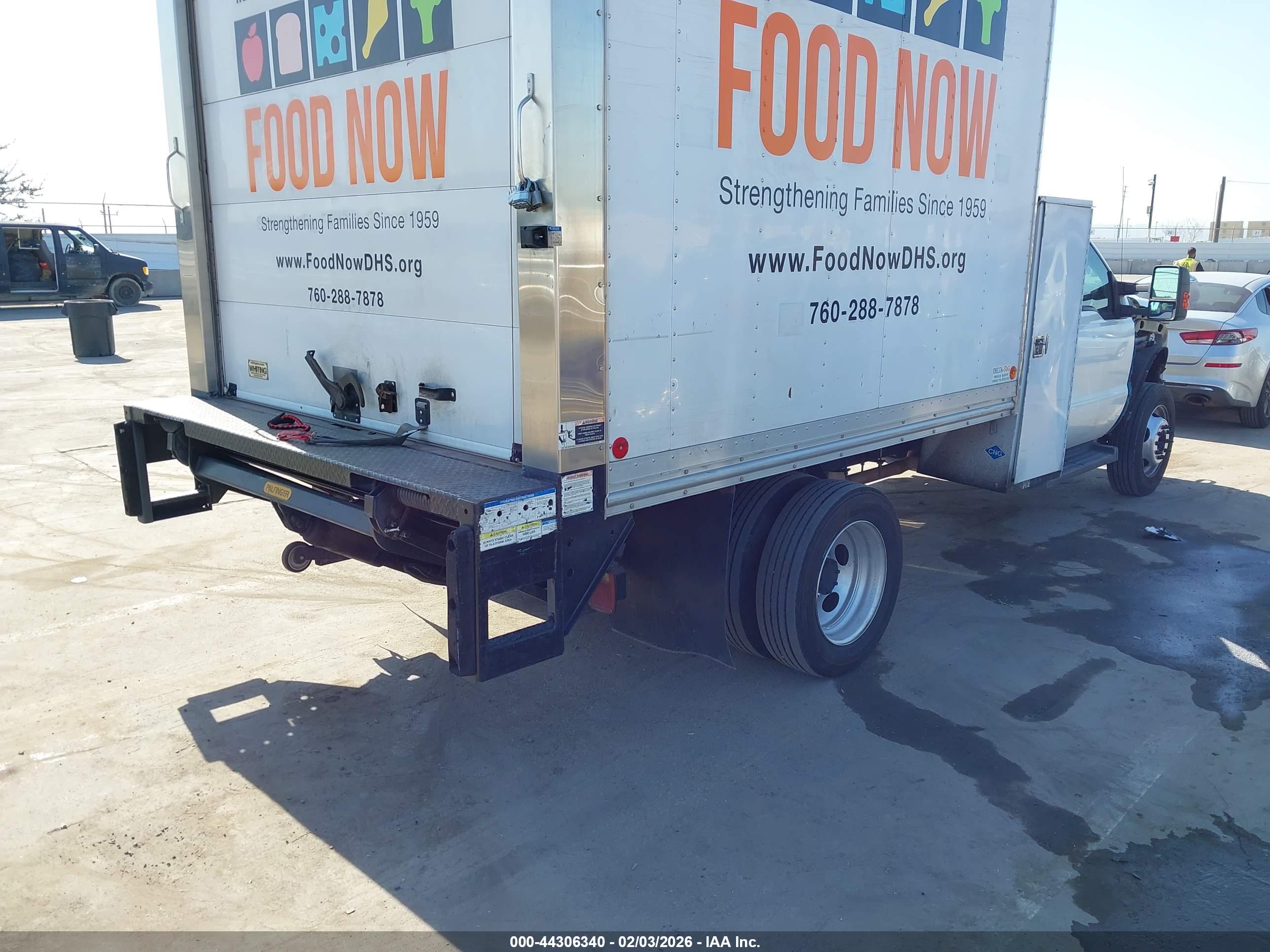 FORD F-450 image 4