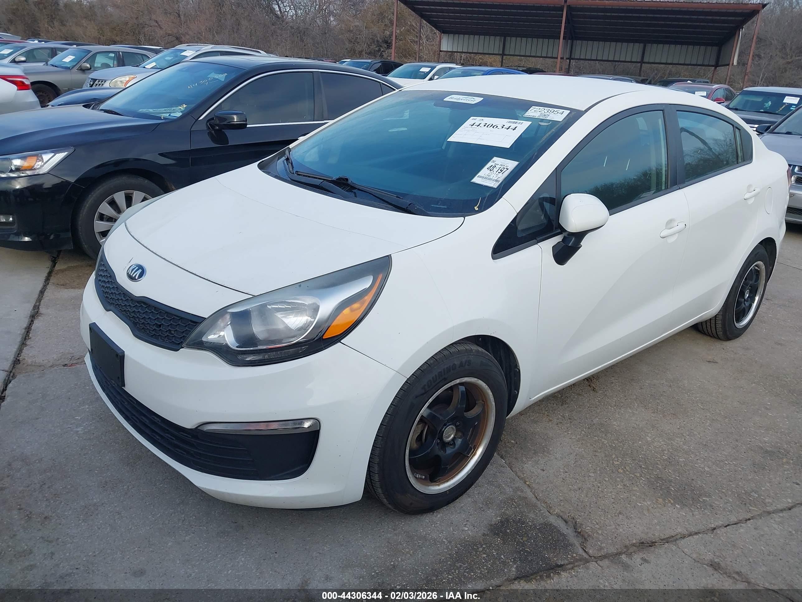 KIA RIO image 2