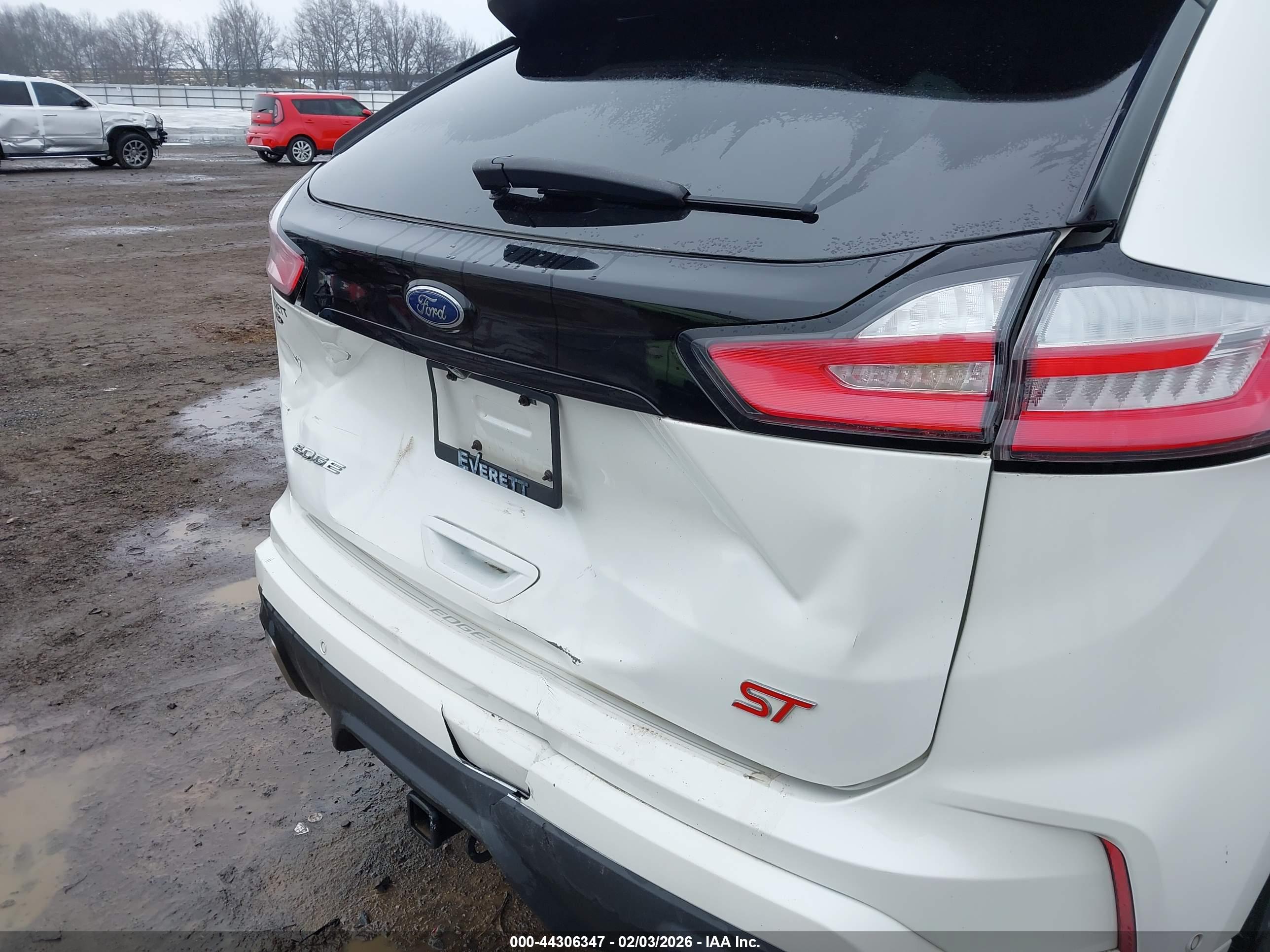 FORD EDGE image 6