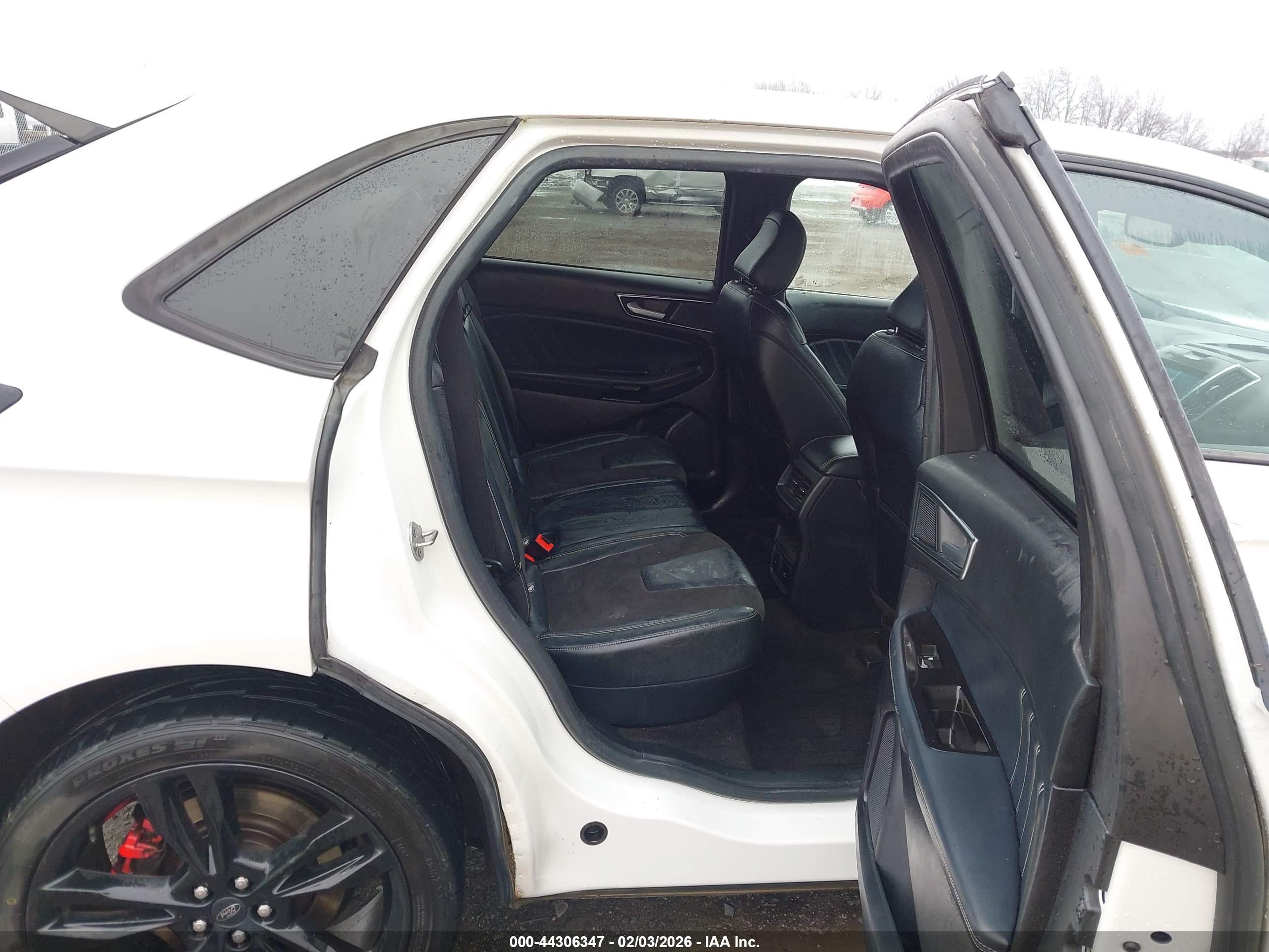 FORD EDGE image 8