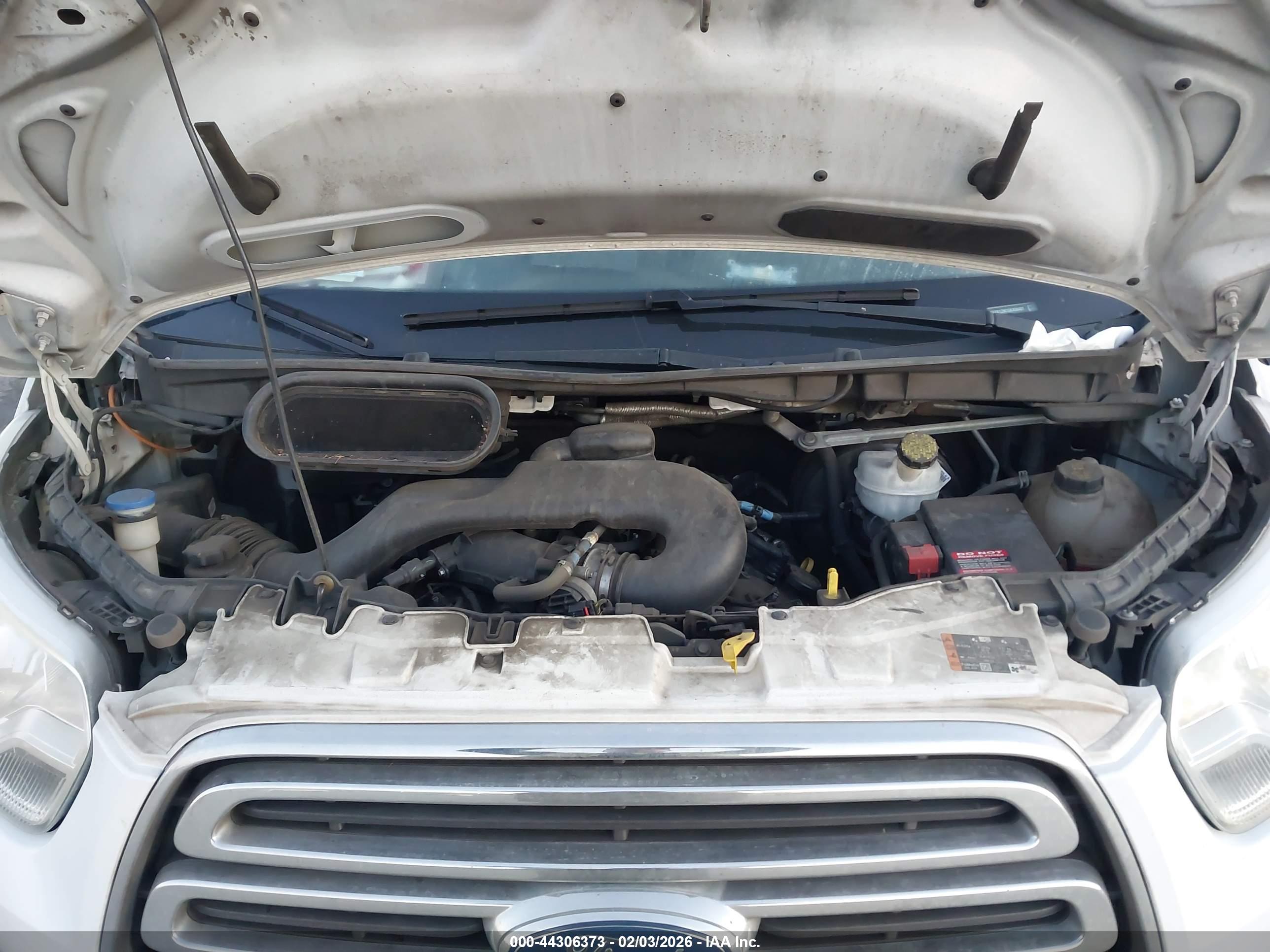FORD TRANSIT-250 image 10