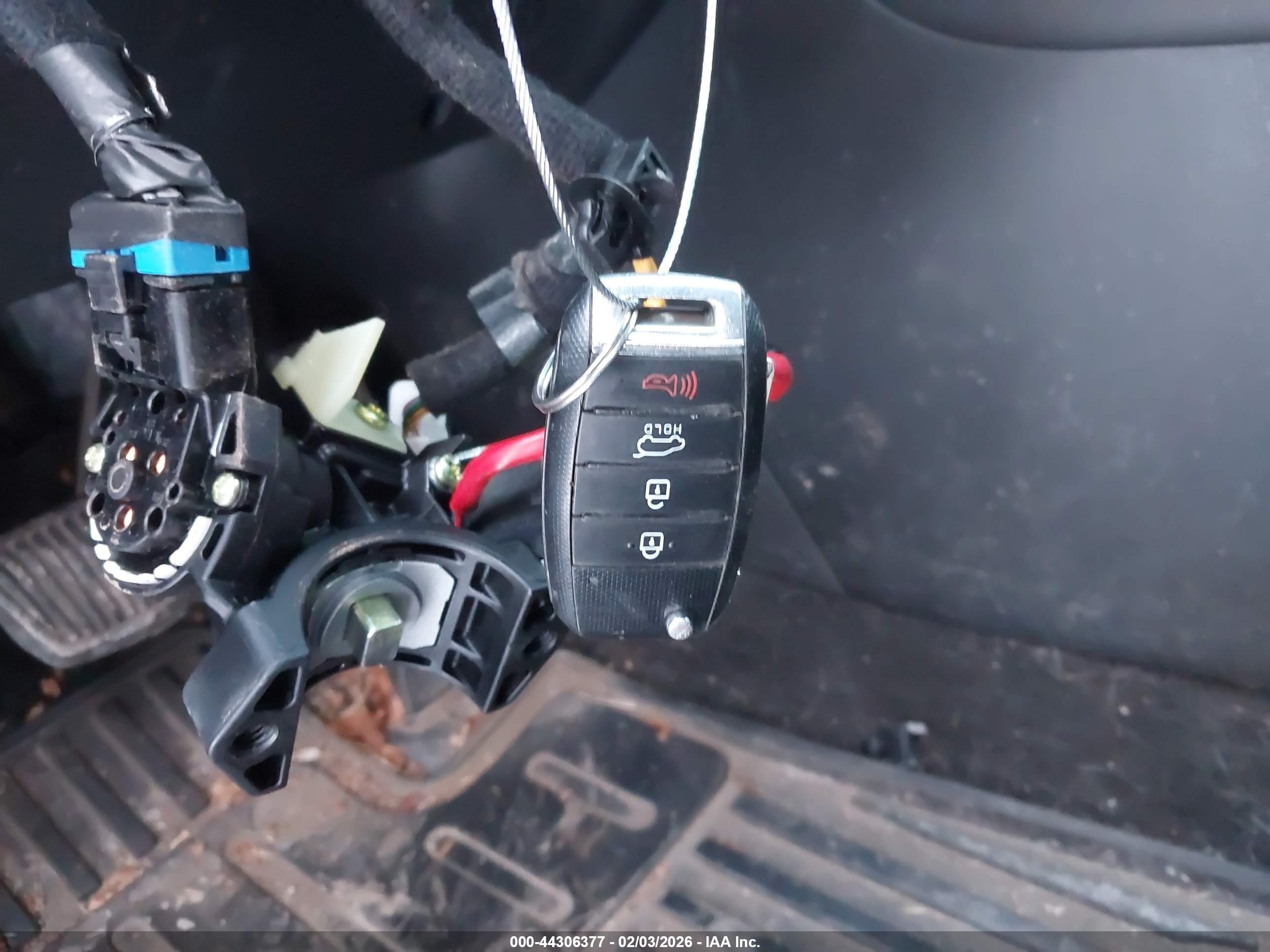 KIA SPORTAGE image 11