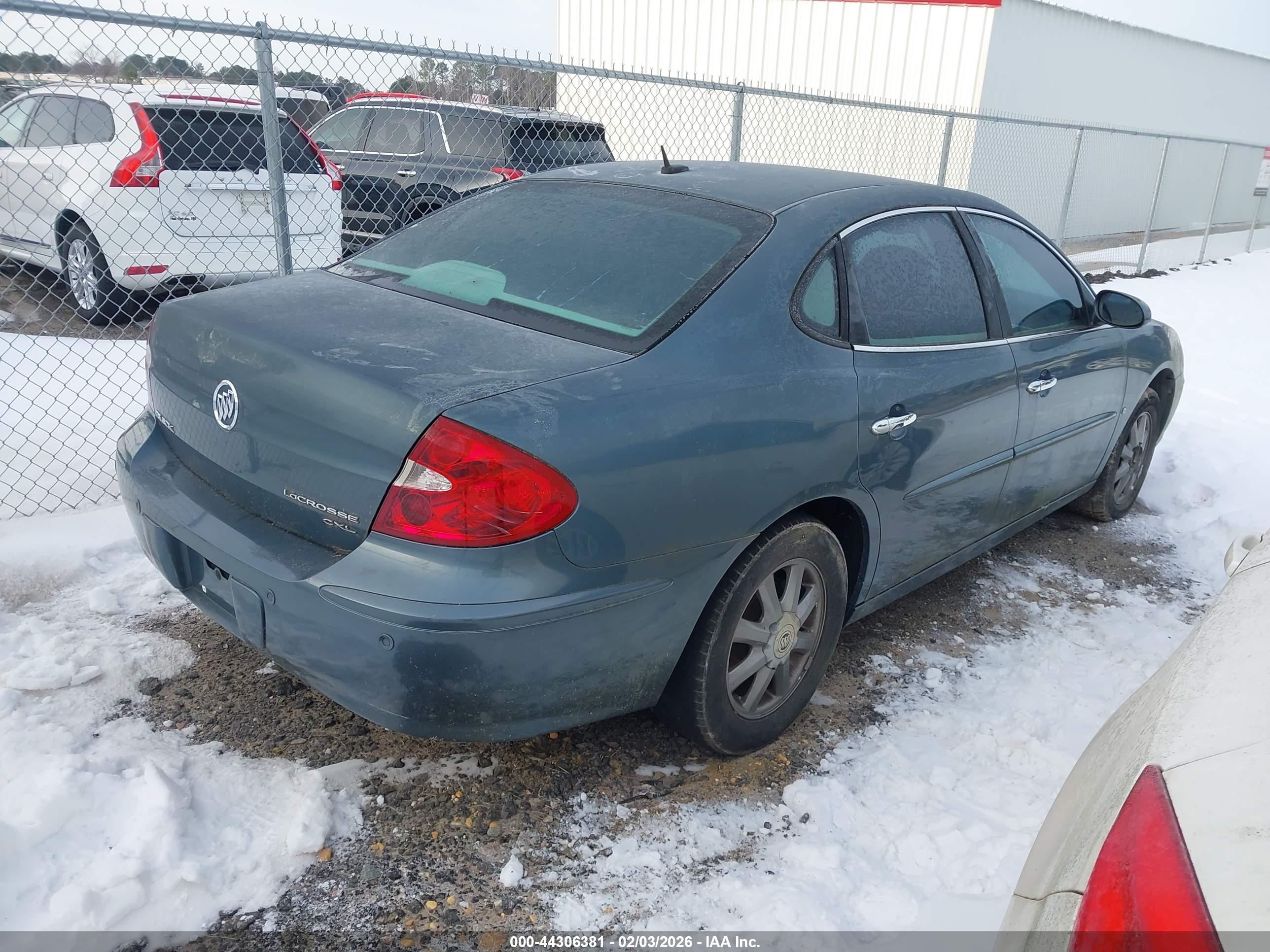 BUICK LACROSSE image 4