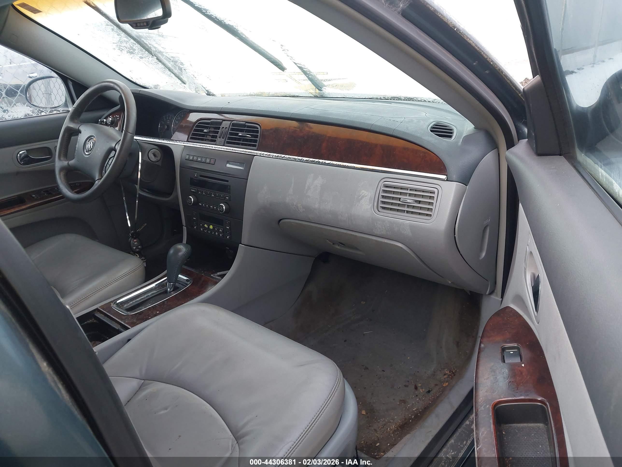 BUICK LACROSSE image 5