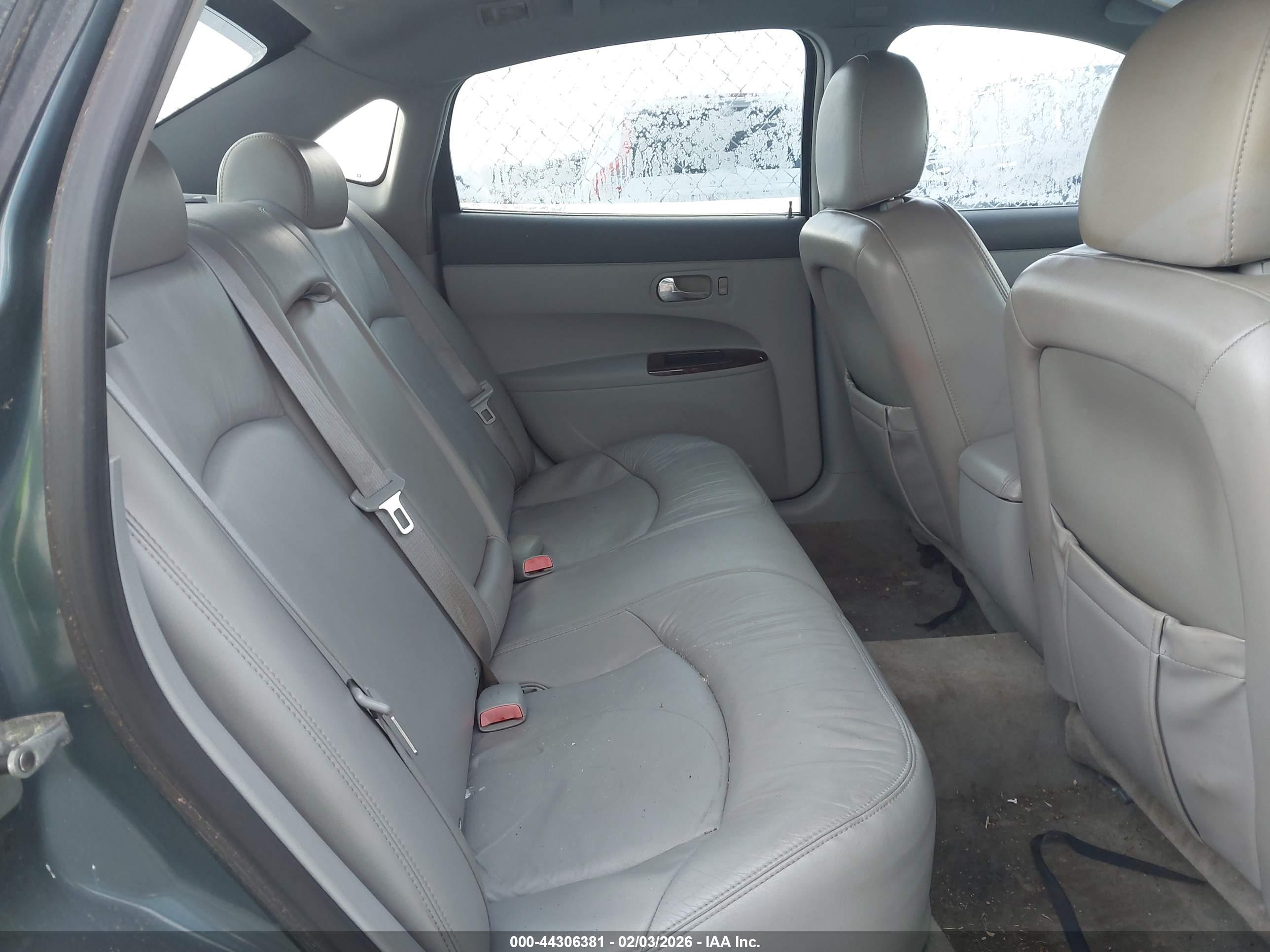 BUICK LACROSSE image 8