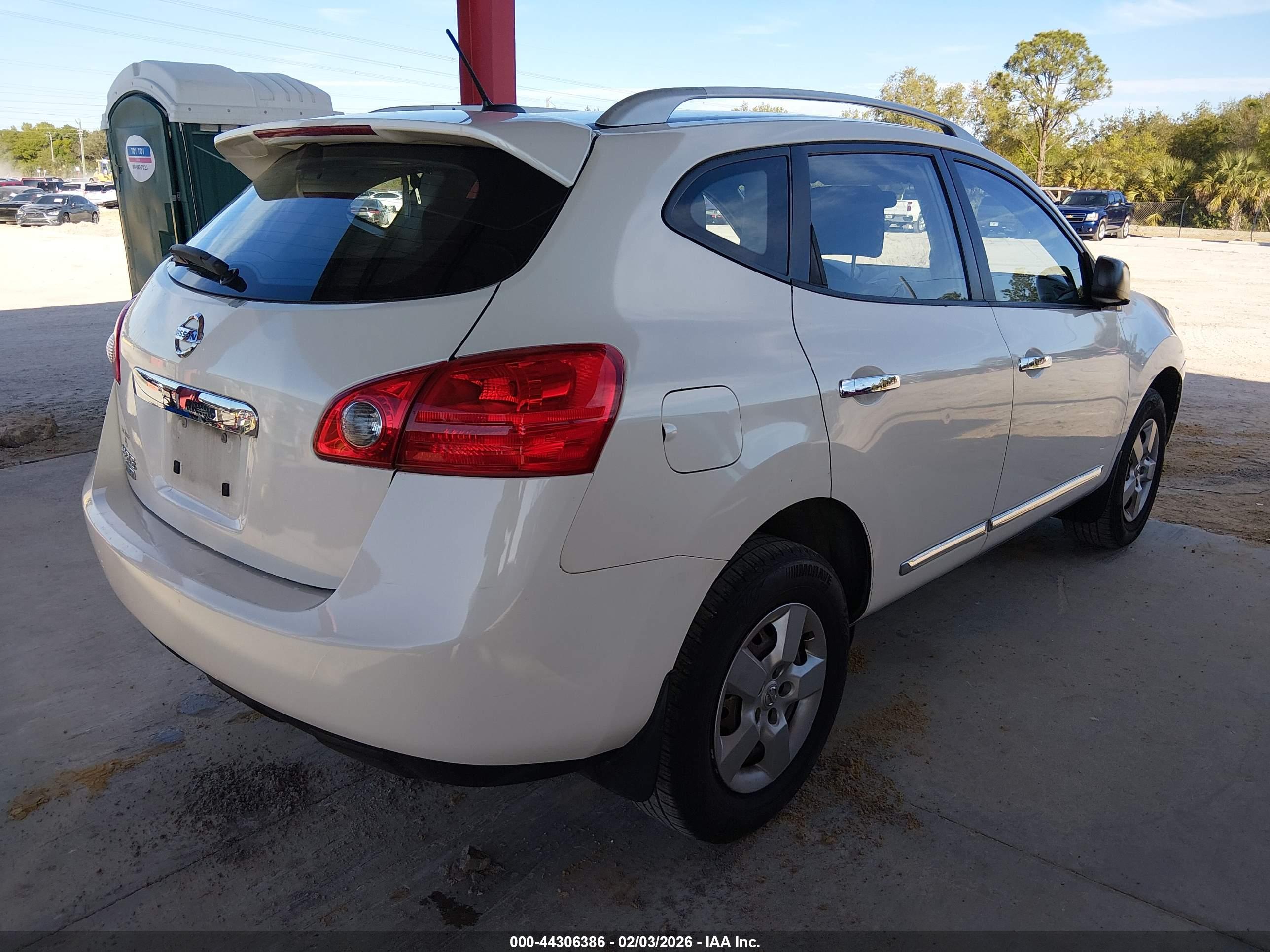NISSAN ROGUE image 4