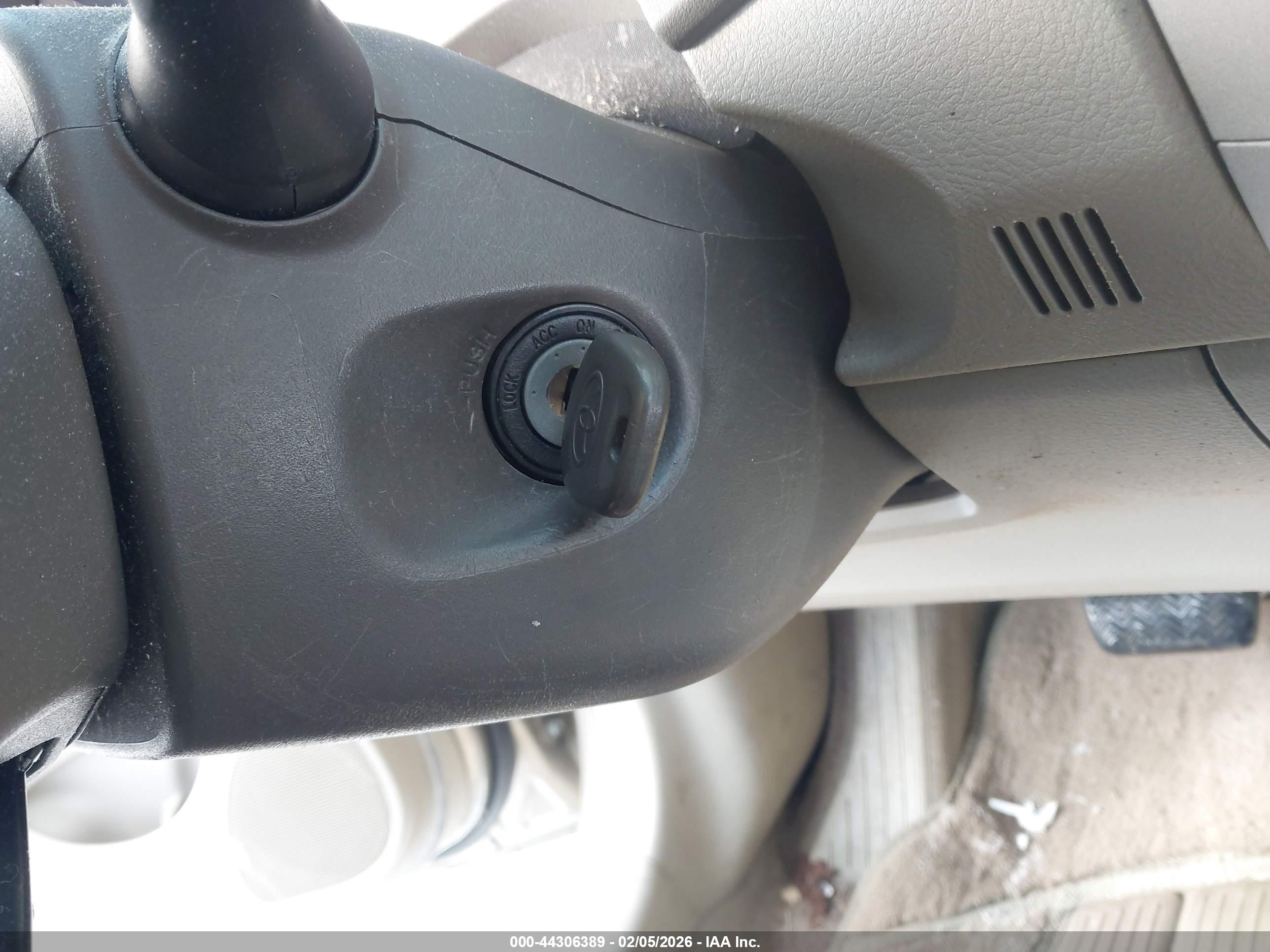 TOYOTA COROLLA image 11