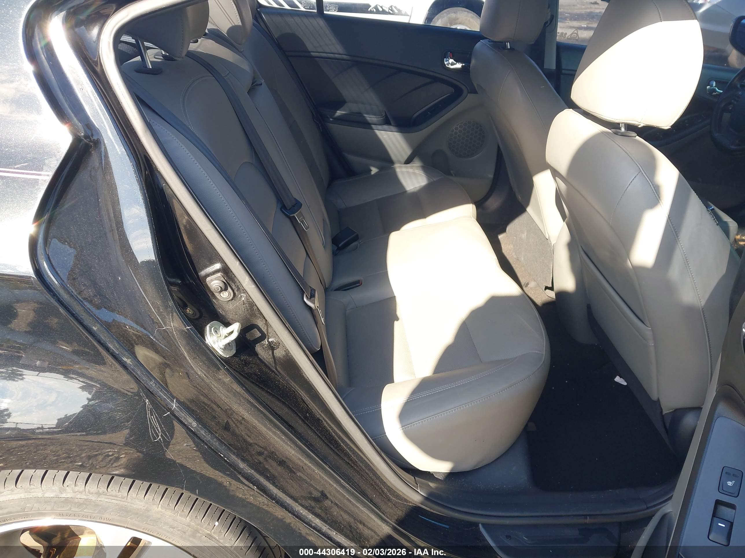 KIA FORTE image 8