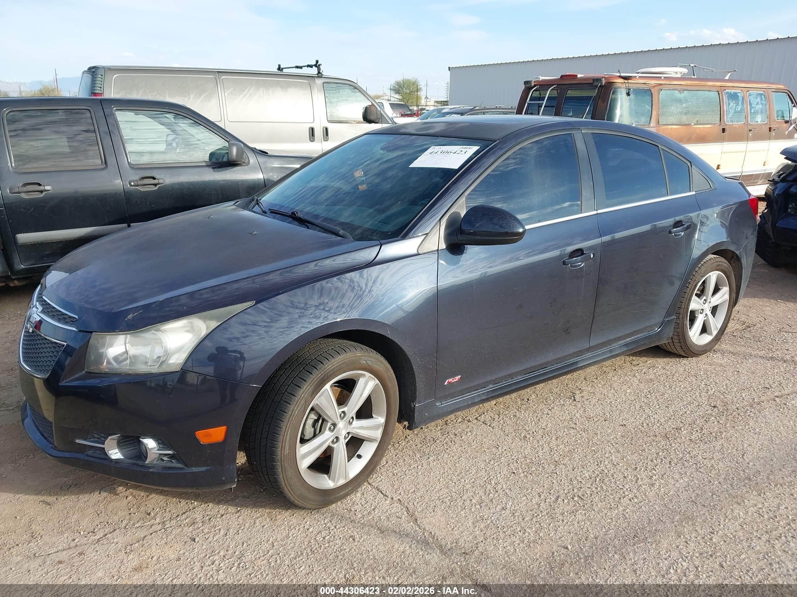 CHEVROLET CRUZE image 2