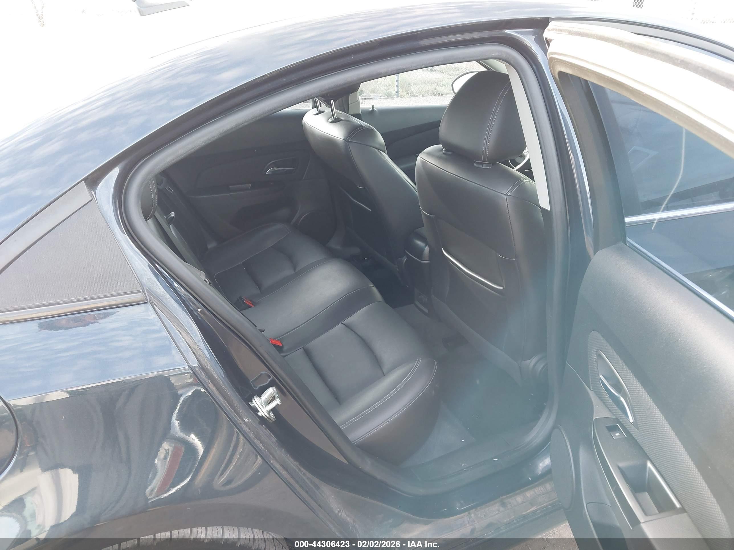 CHEVROLET CRUZE image 8