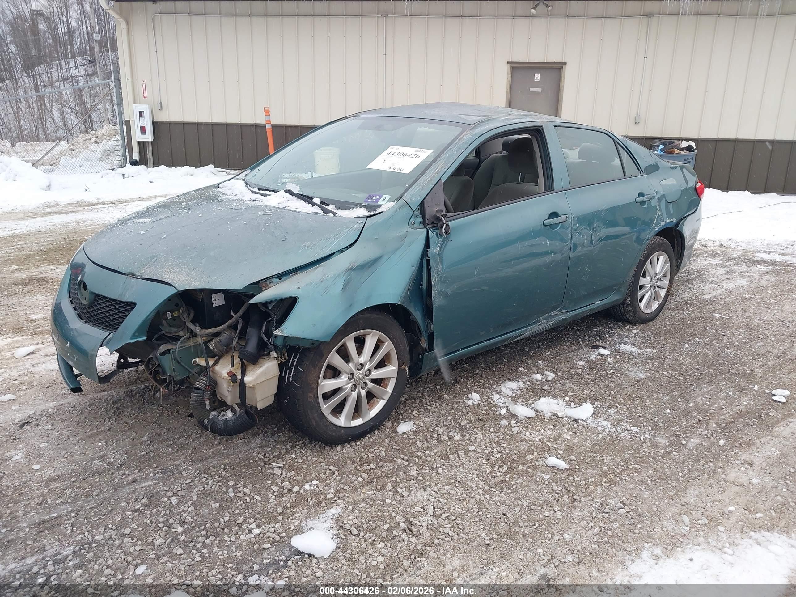 TOYOTA COROLLA image 2
