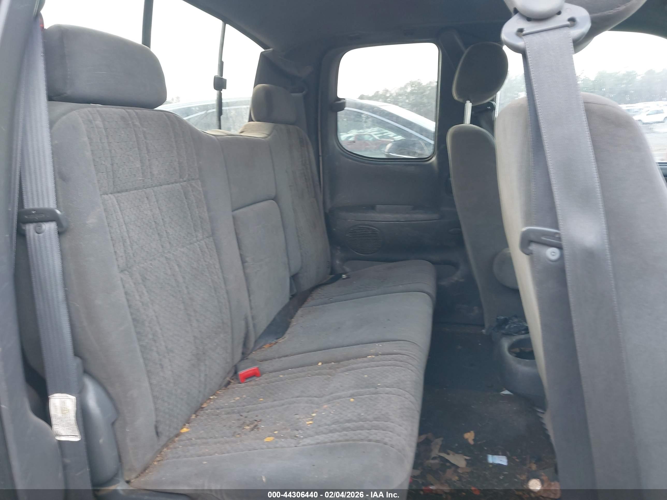 TOYOTA TUNDRA image 8