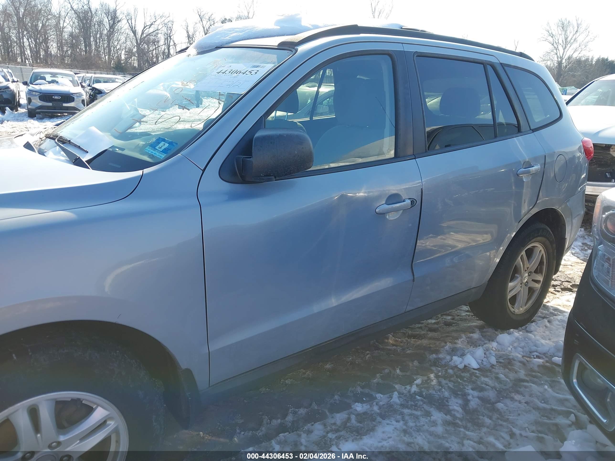 HYUNDAI SANTA image 6