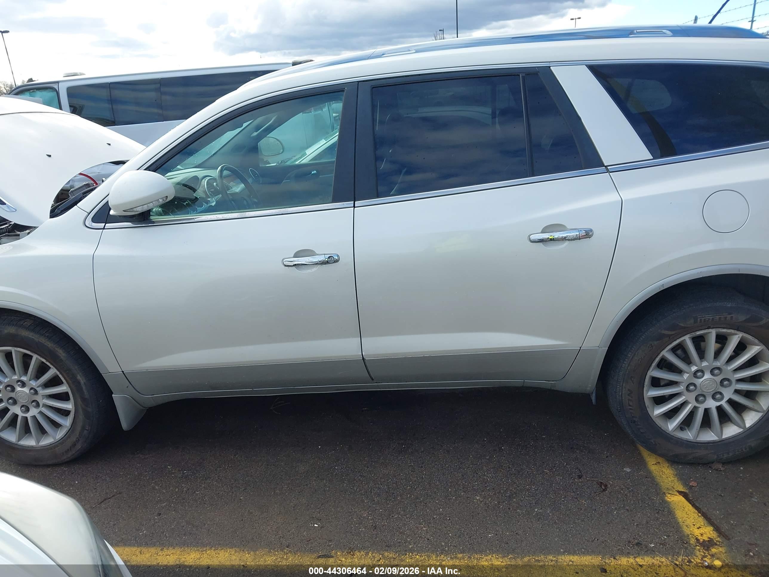 BUICK ENCLAVE image 6