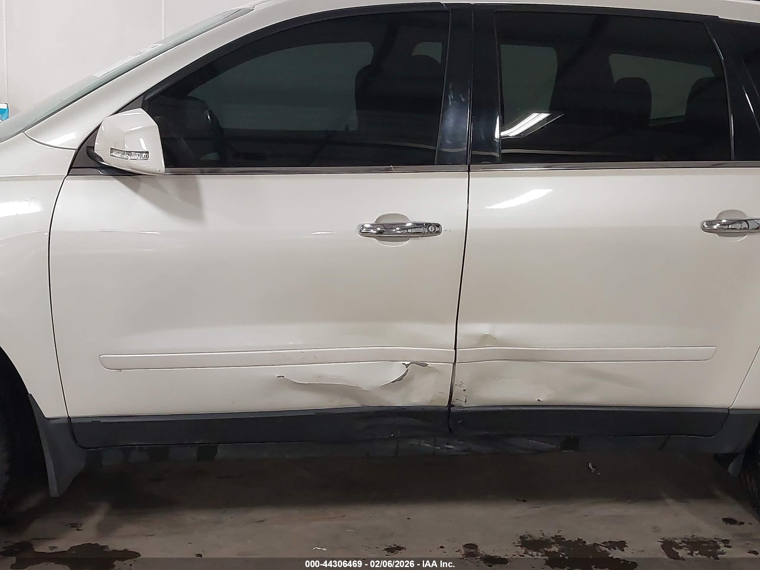 CHEVROLET TRAVERSE image 6
