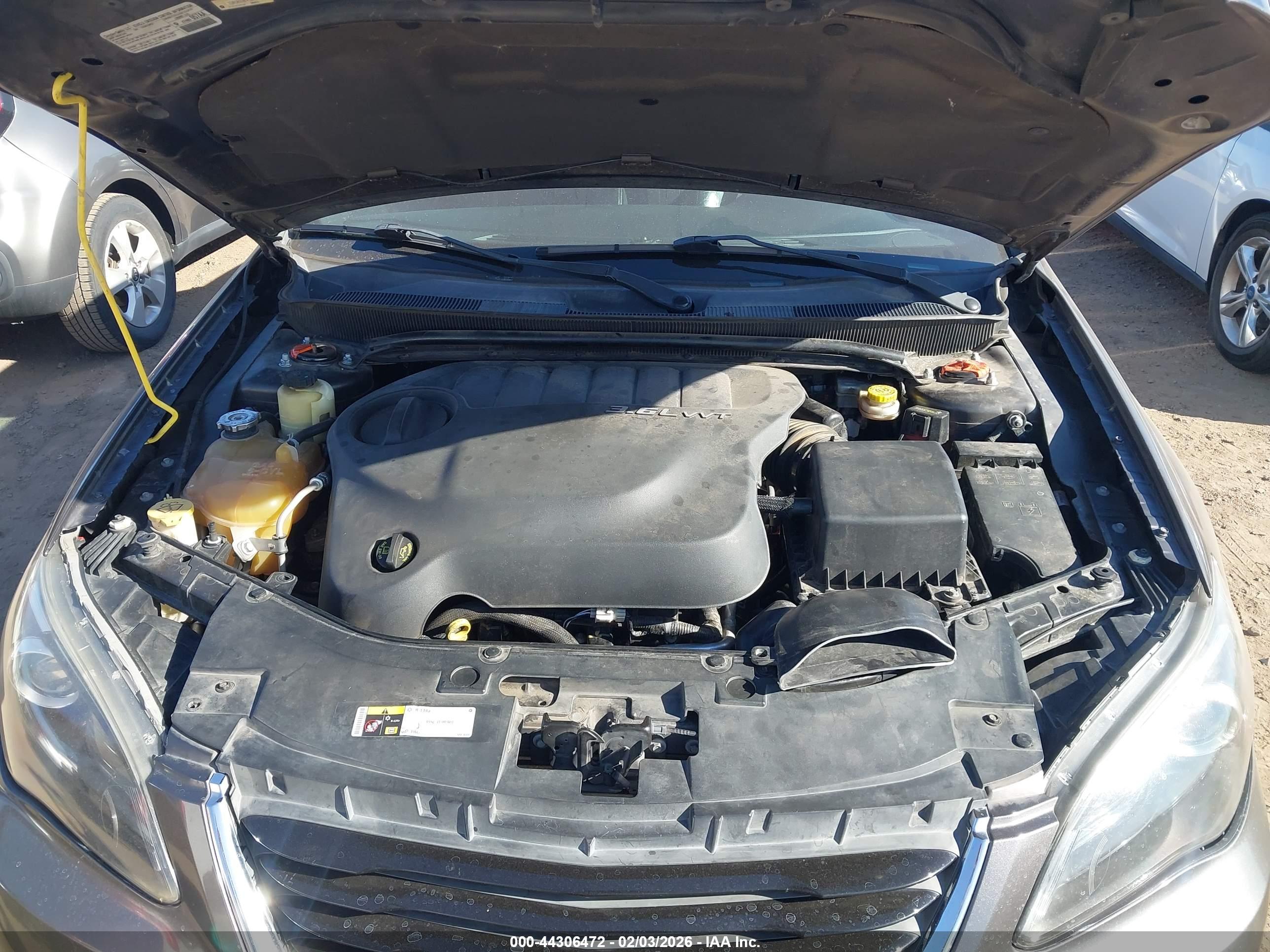 CHRYSLER 200 image 10