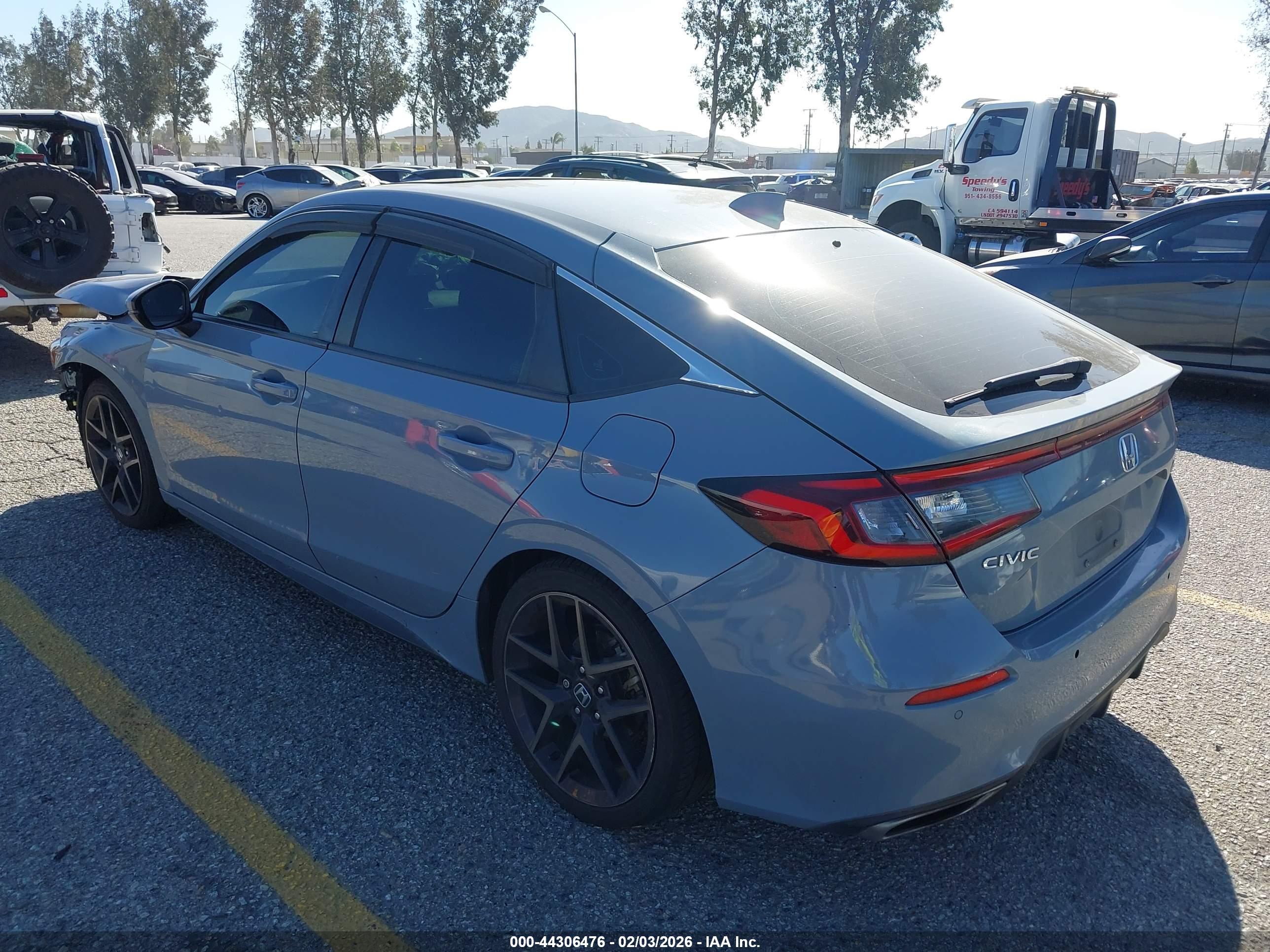 HONDA CIVIC image 3