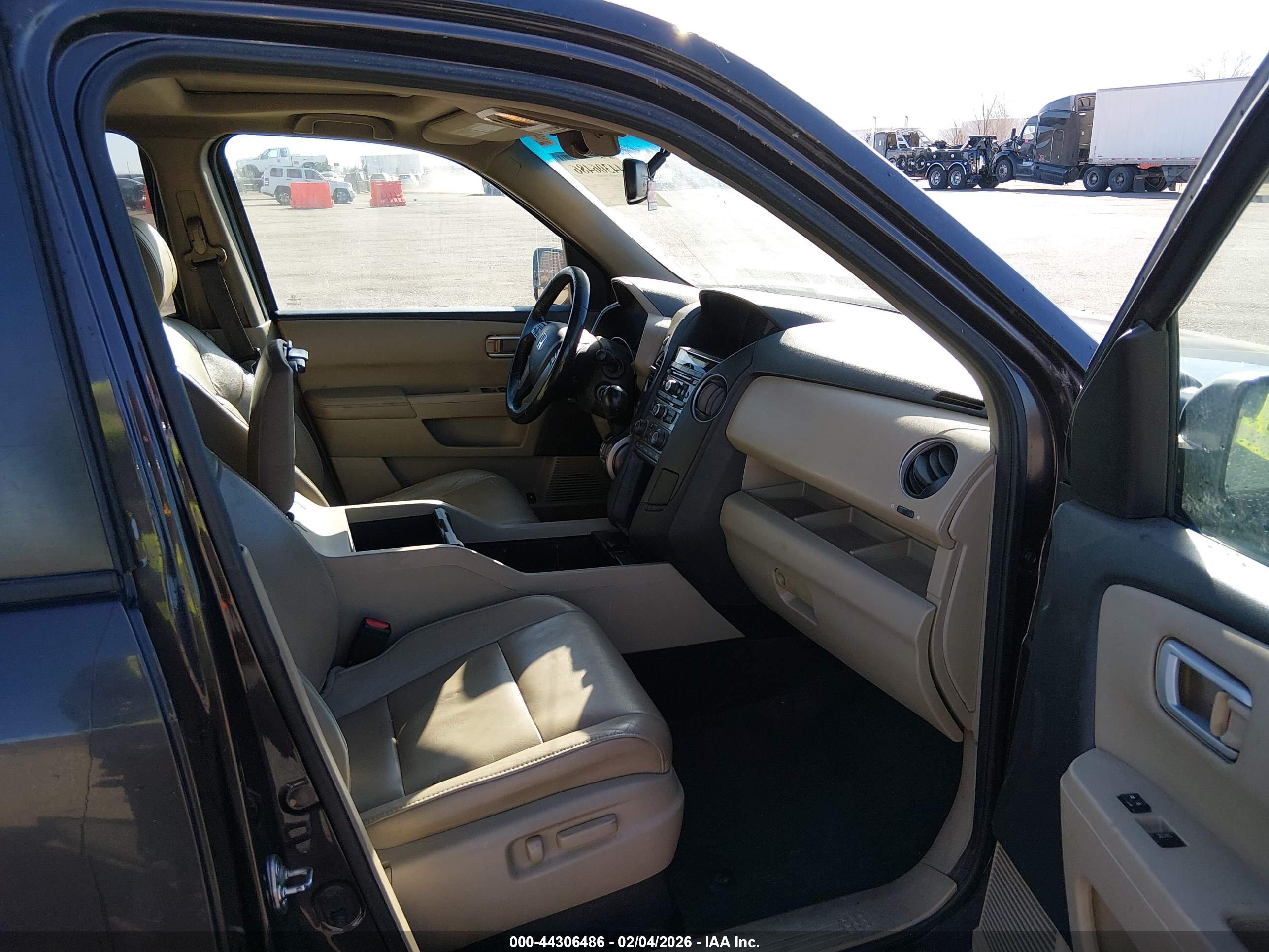 HONDA PILOT image 5