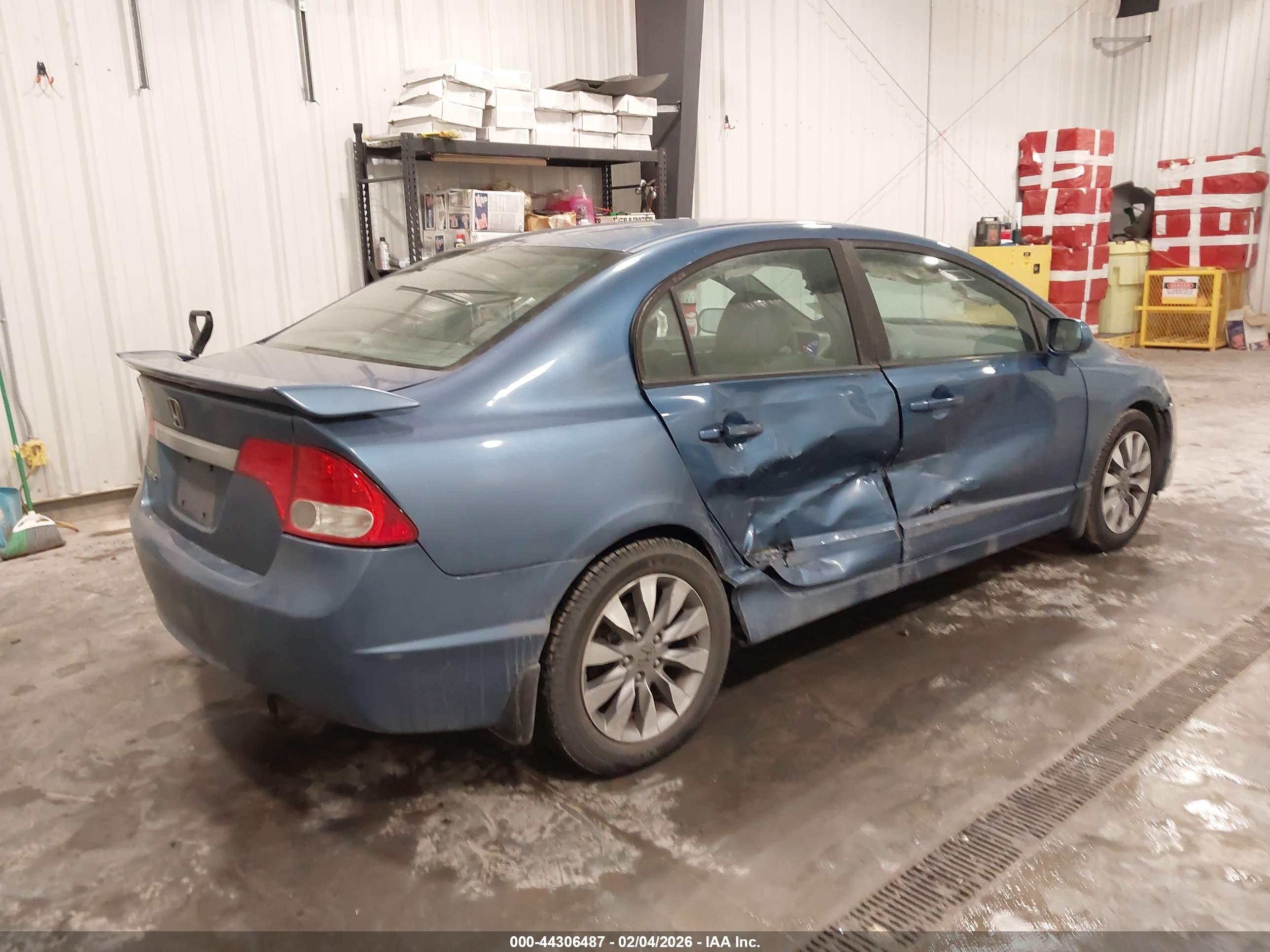 HONDA CIVIC image 4