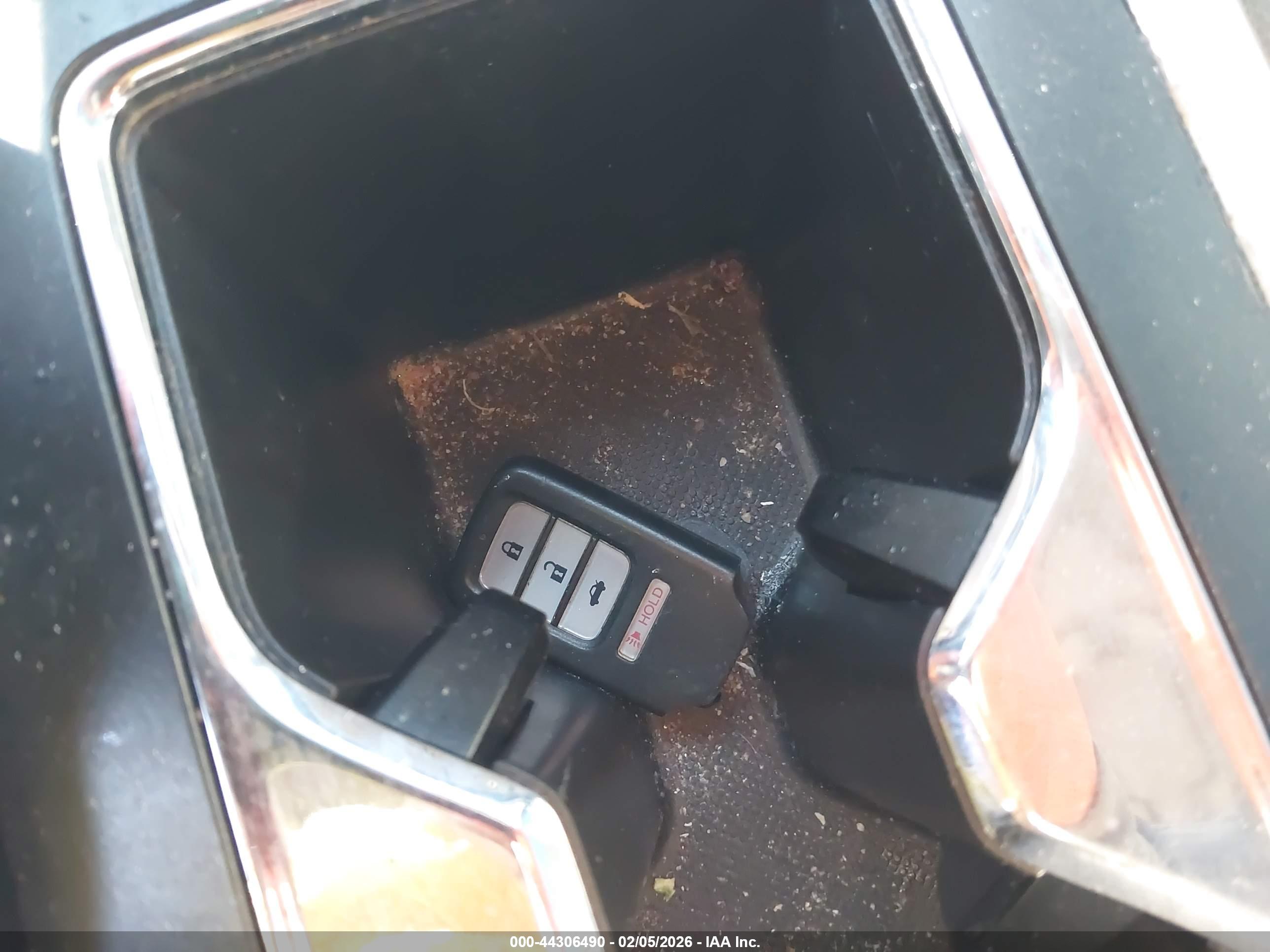 HONDA ACCORD image 11