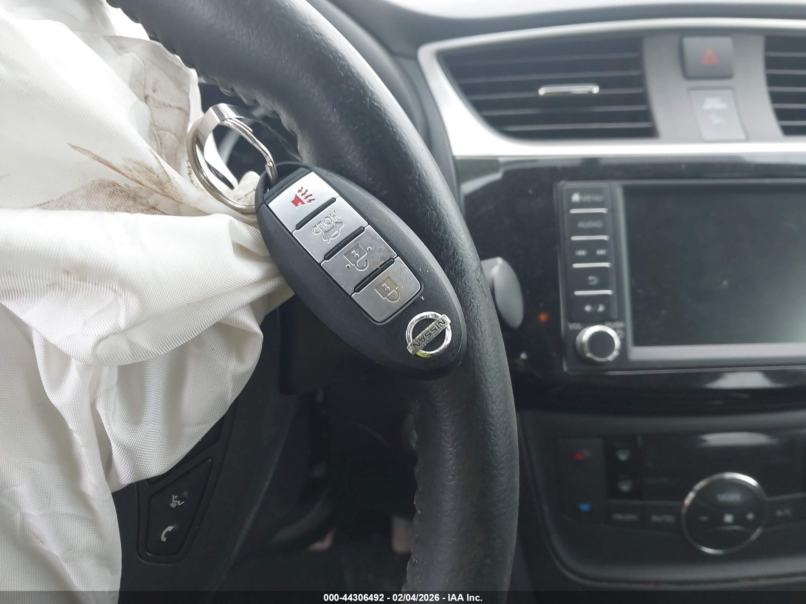 NISSAN SENTRA image 11