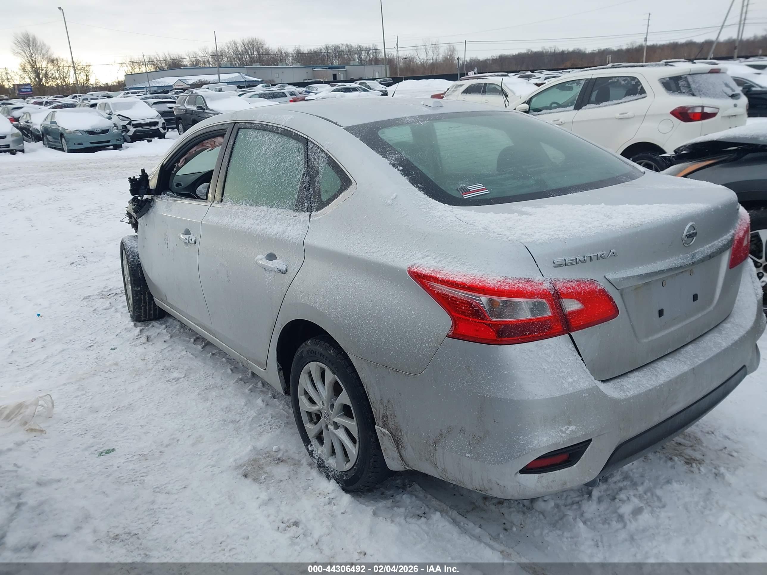 NISSAN SENTRA image 3