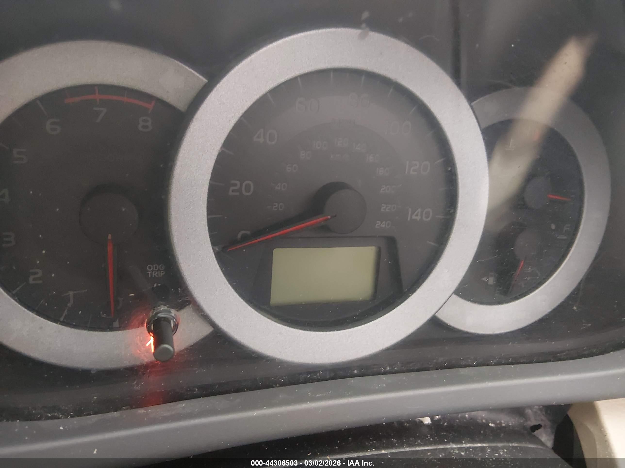 TOYOTA RAV4 image 7