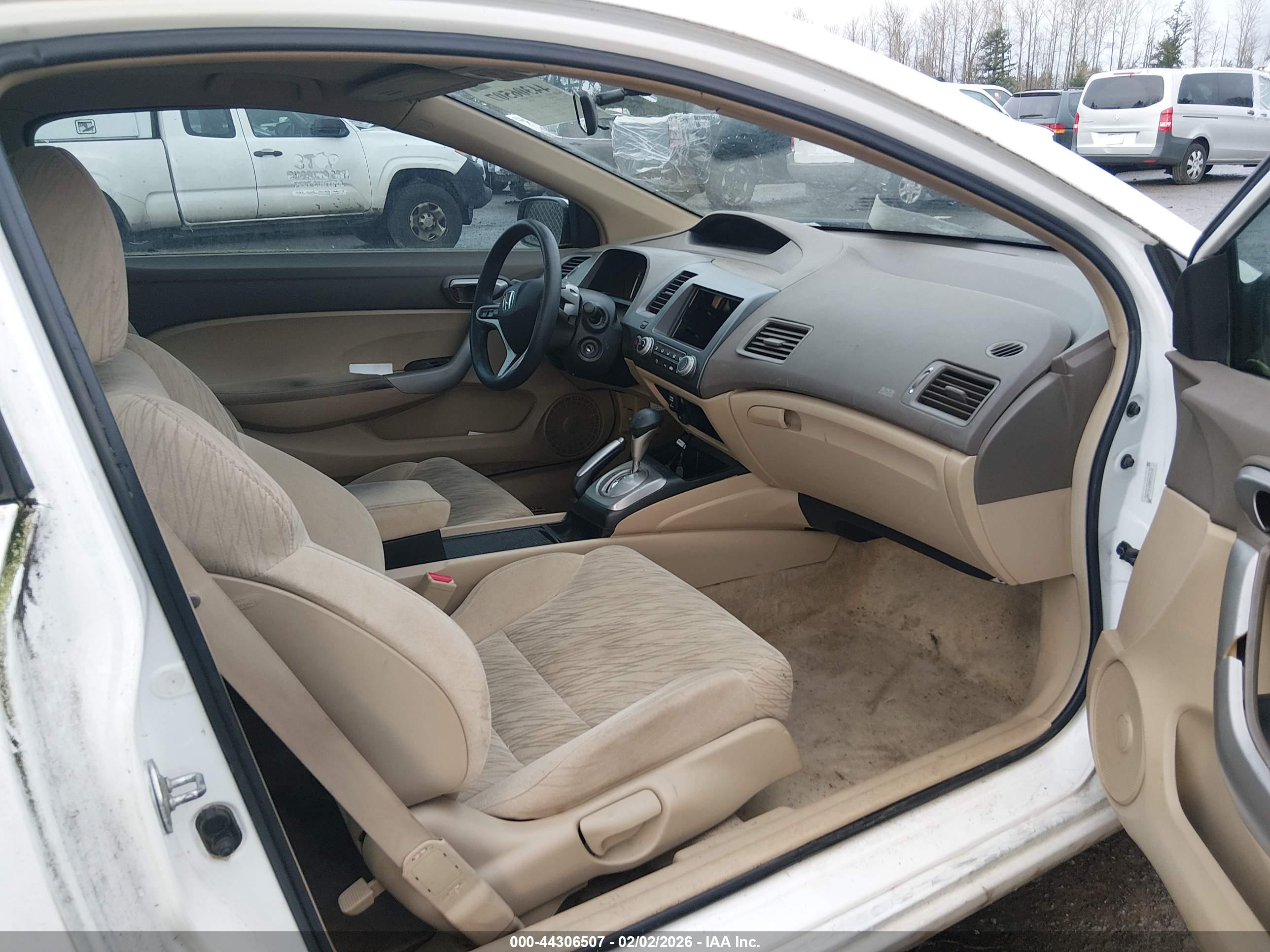 HONDA CIVIC image 5