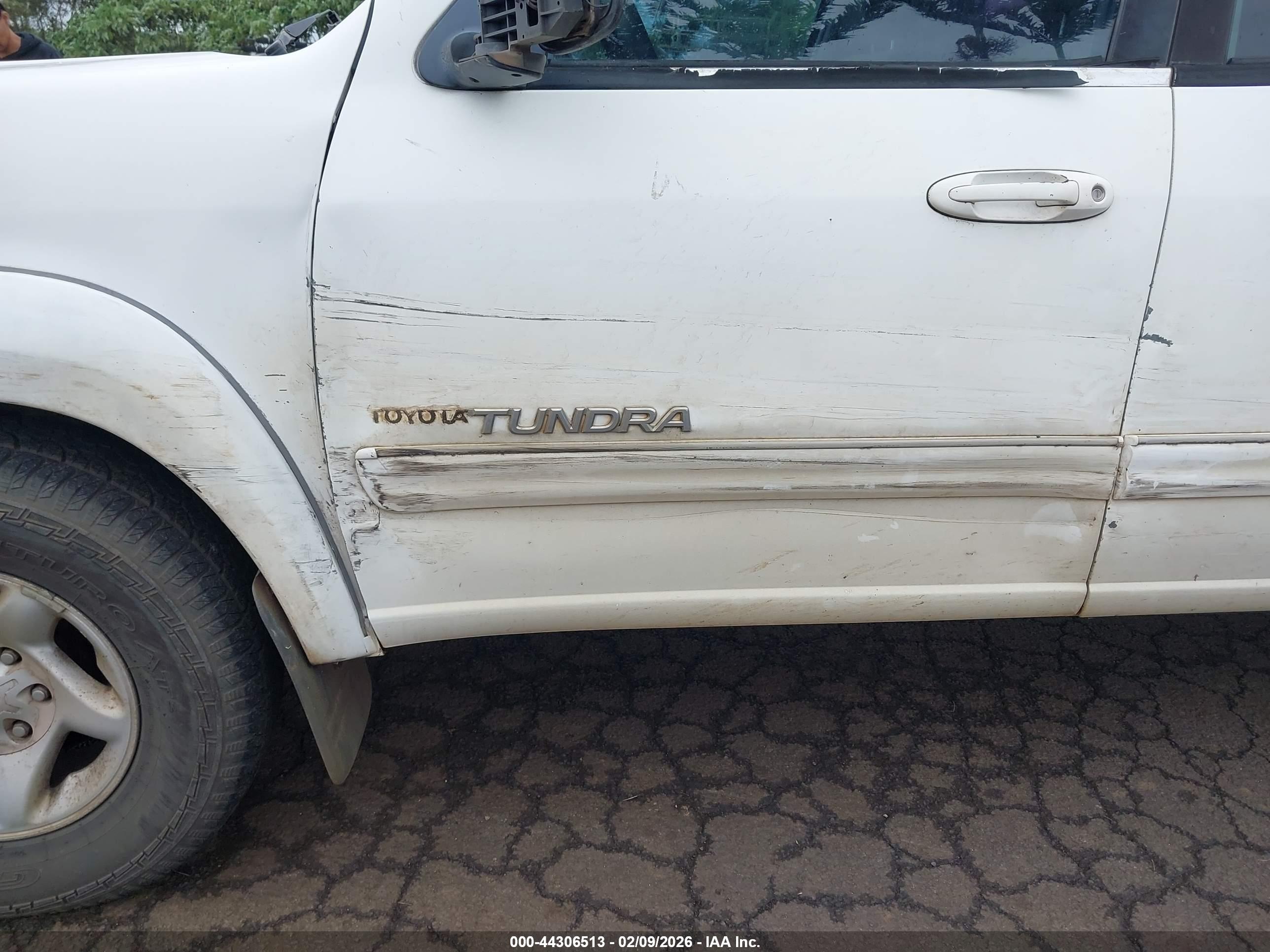 TOYOTA TUNDRA image 6