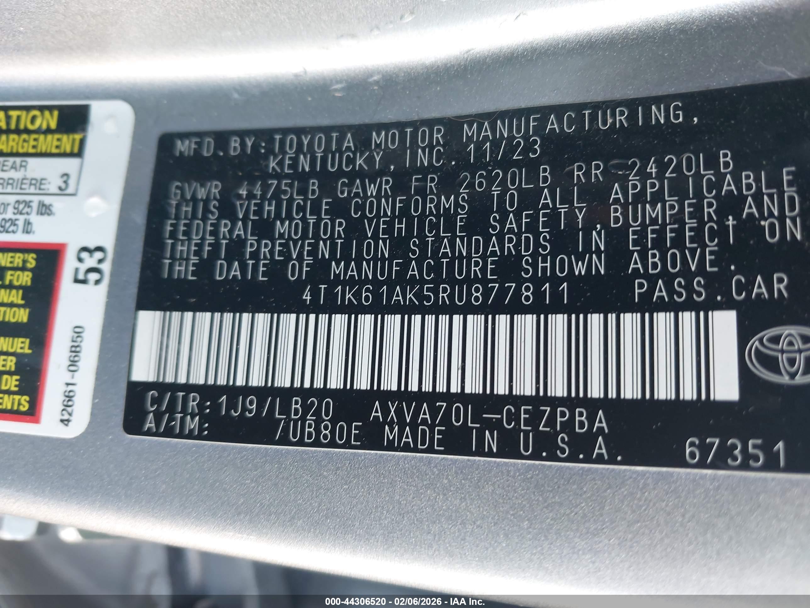 TOYOTA CAMRY image 9