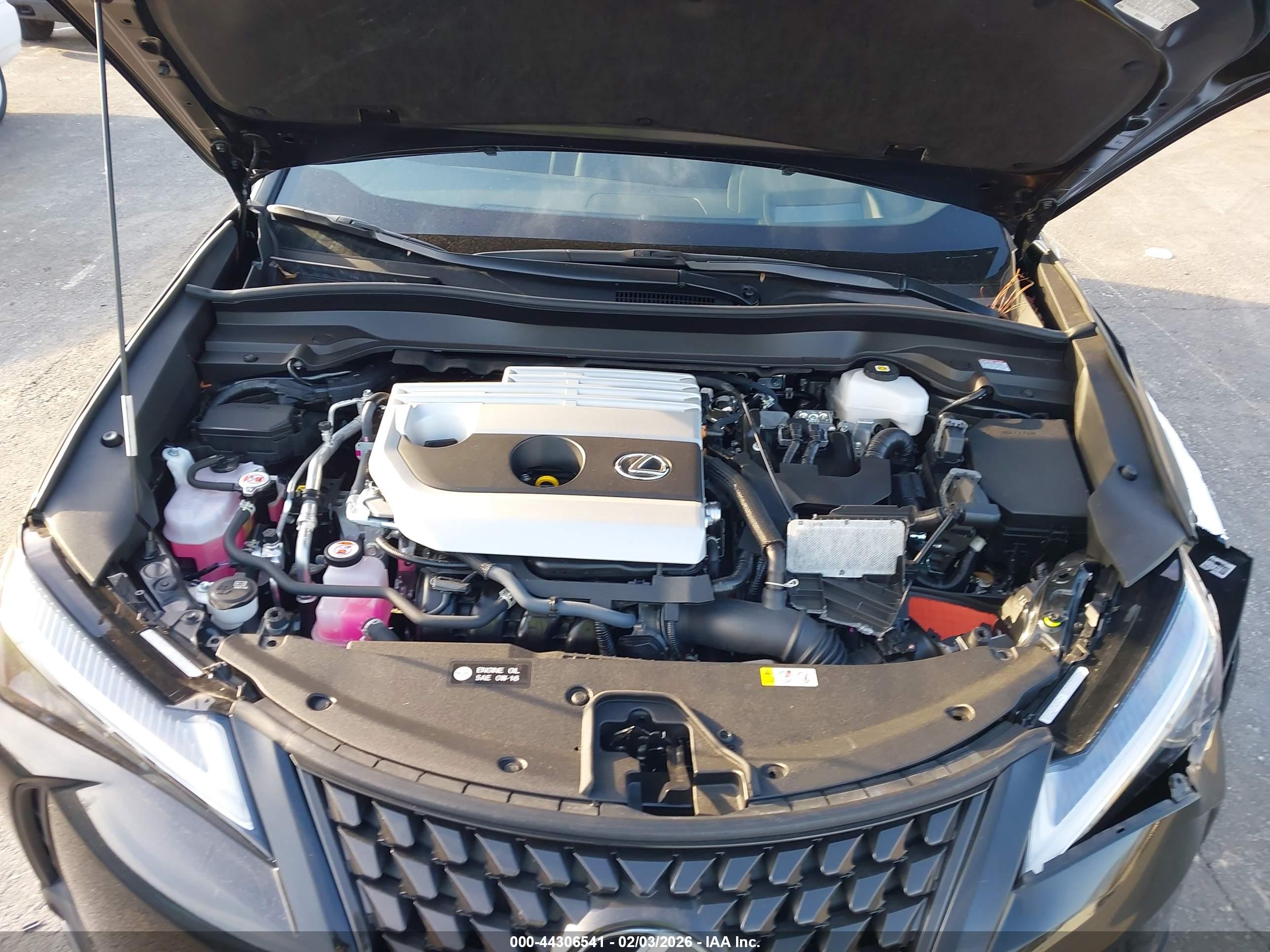 LEXUS UX image 10