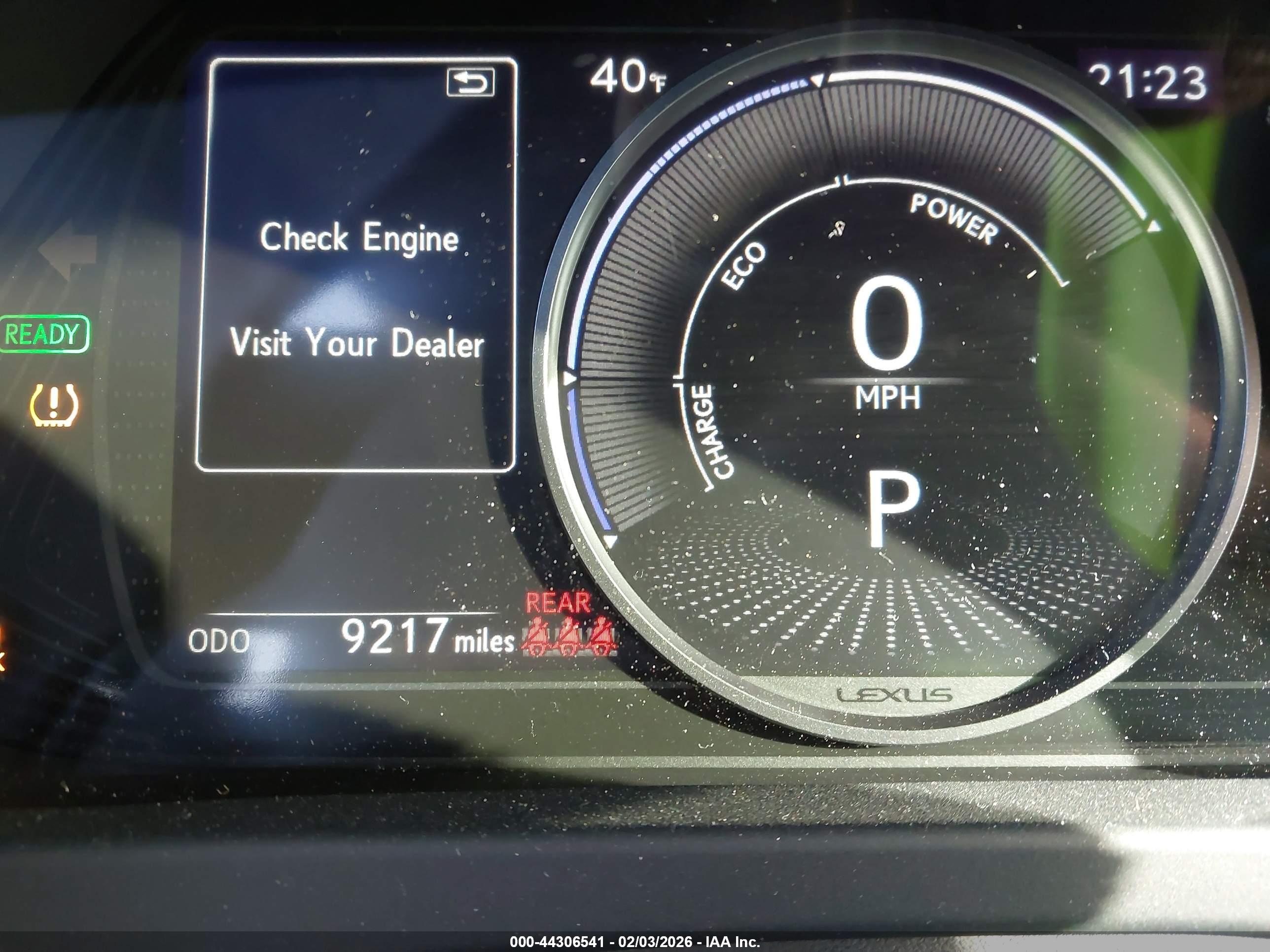 LEXUS UX image 7