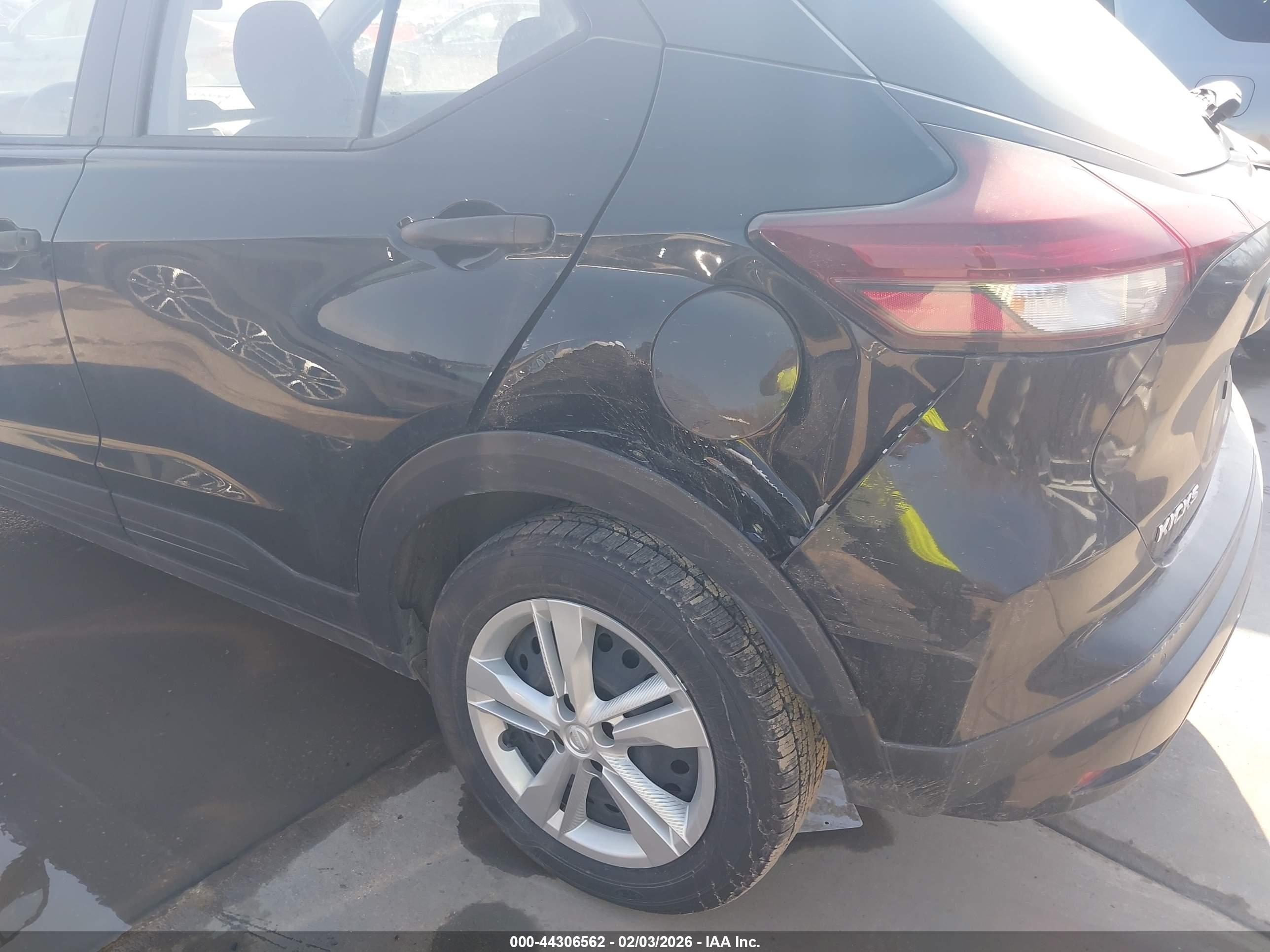 NISSAN KICKS image 6