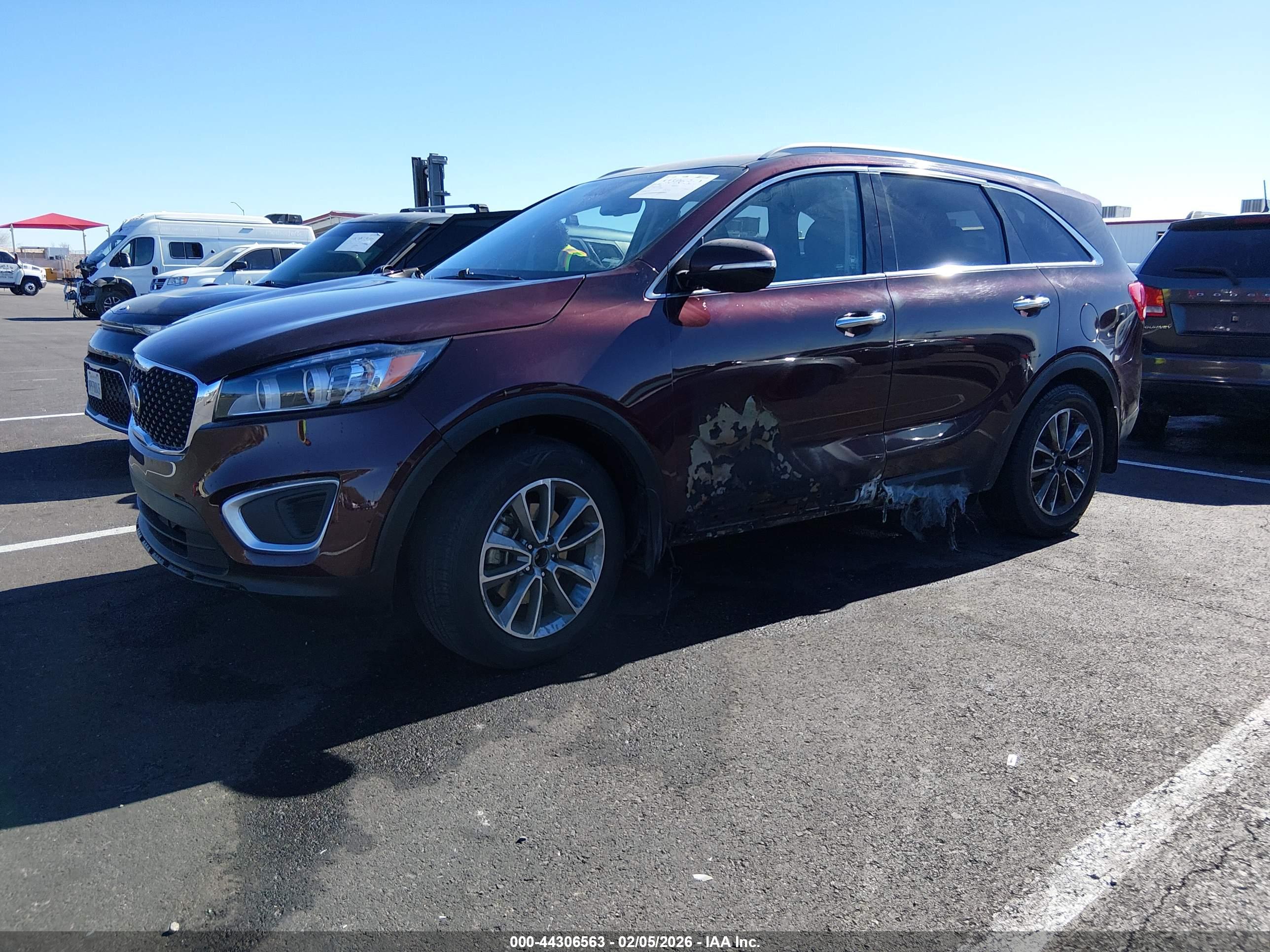 KIA SORENTO image 2
