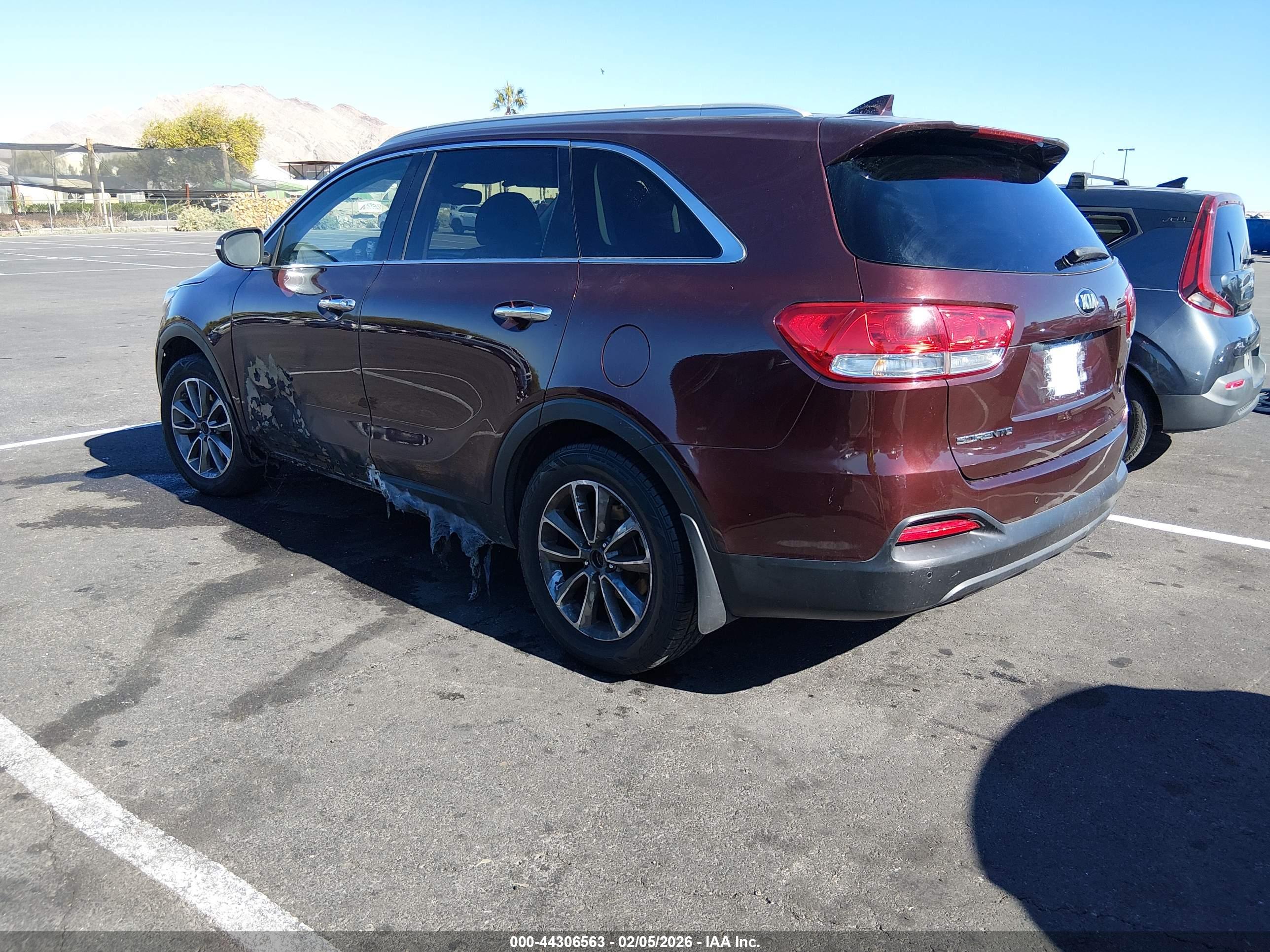 KIA SORENTO image 3