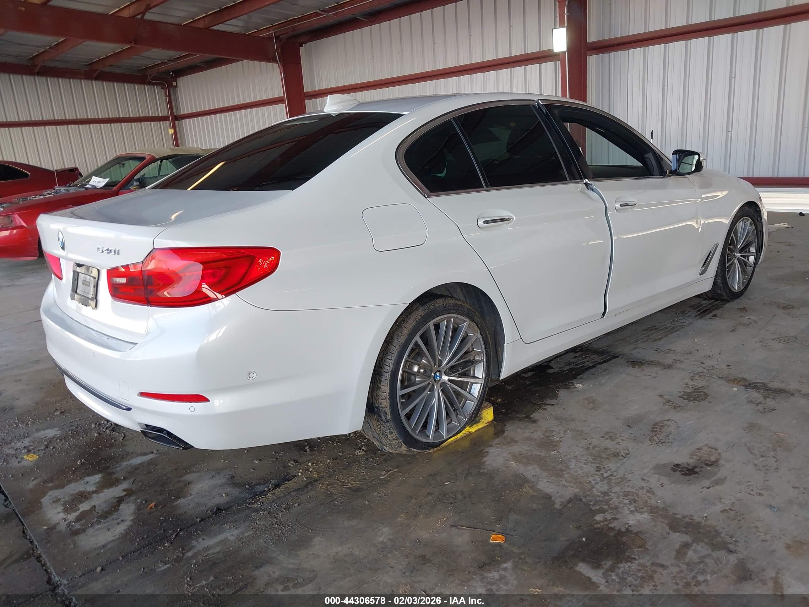 BMW 540I image 4