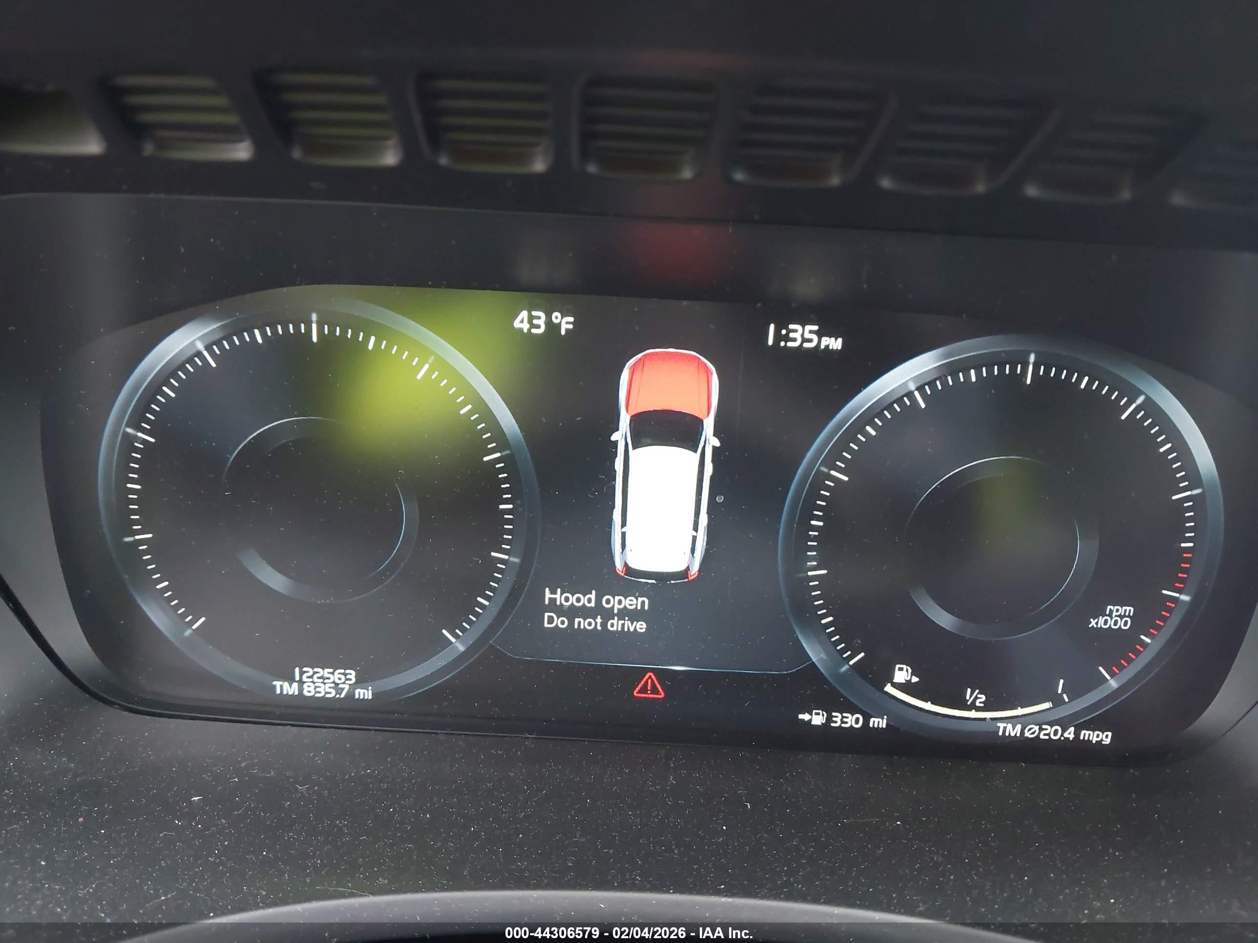 VOLVO XC90 image 7